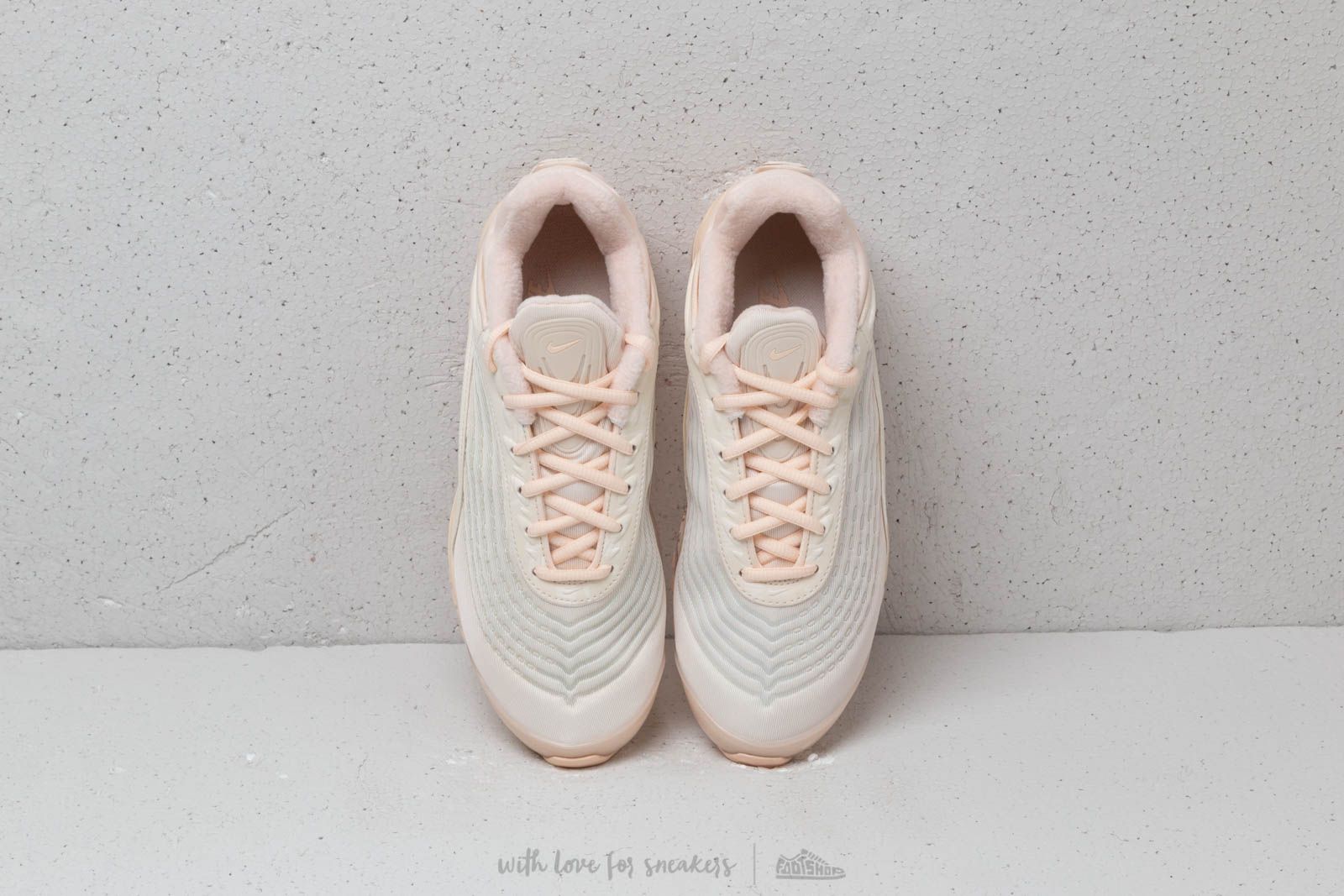 Nike air max deluxe guava ice top