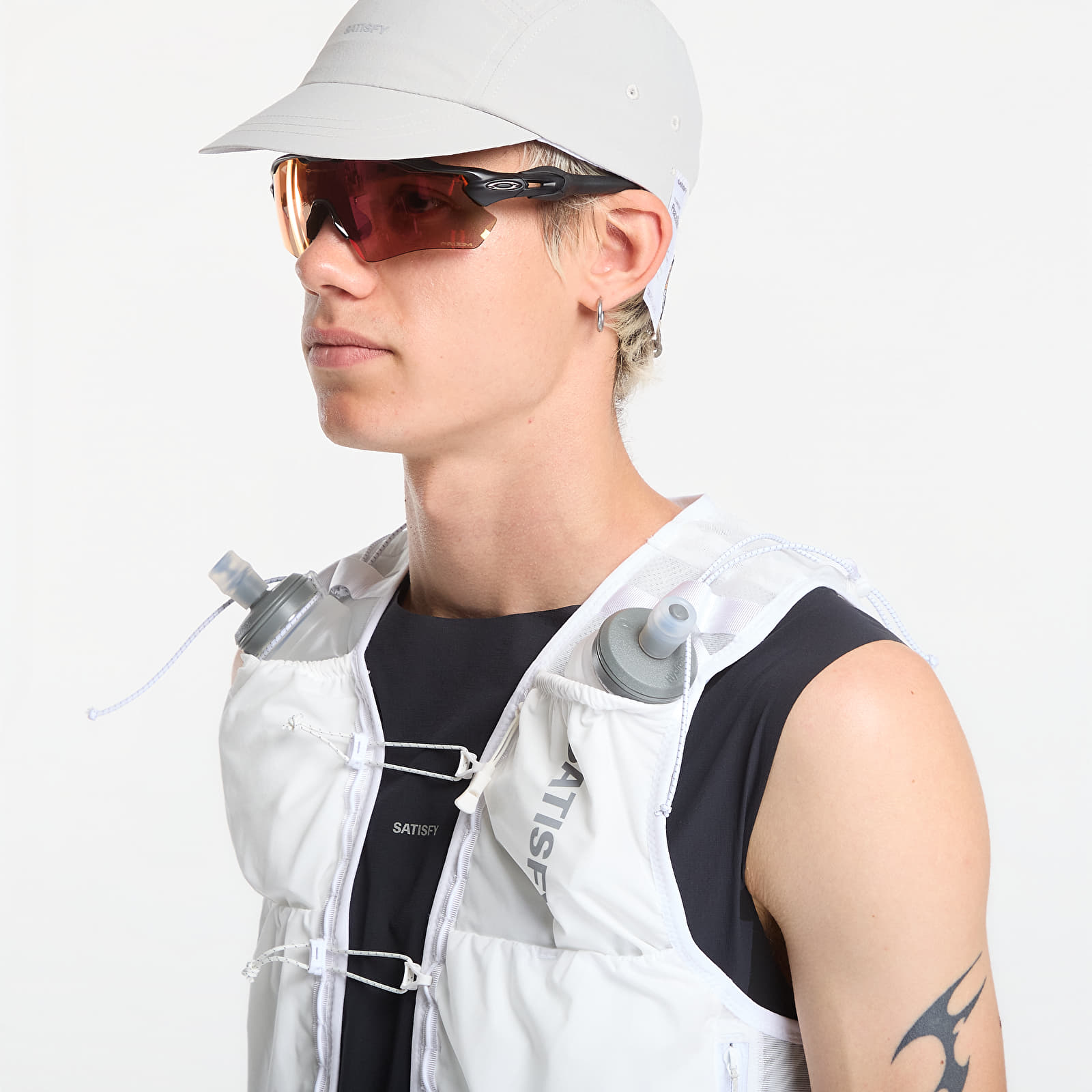 Vests Satisfy Justice Cordura 5L Hydration Vest Off-White