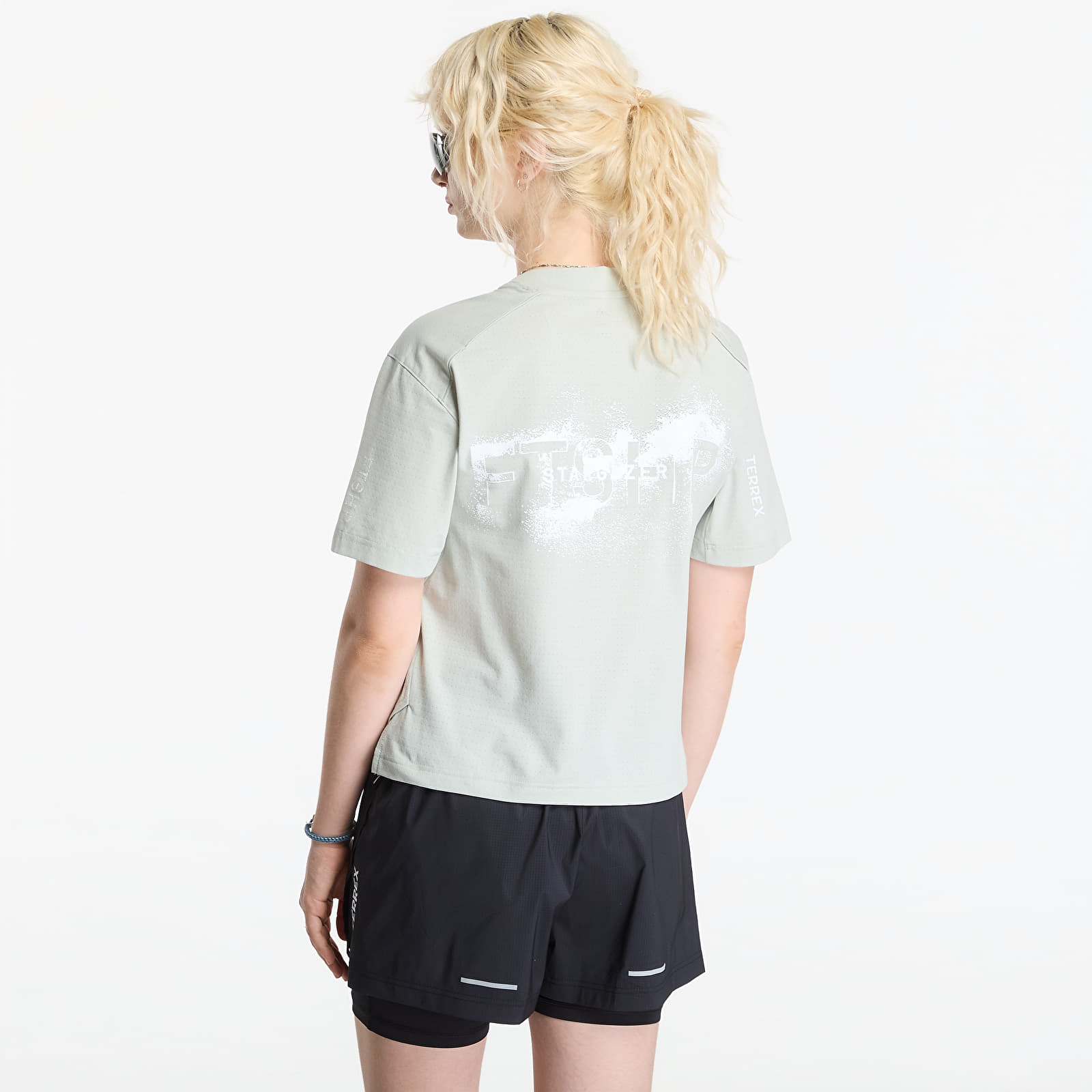 T-shirts FTSHP x adidas Terrex STARGAZER Women T-shirt Green