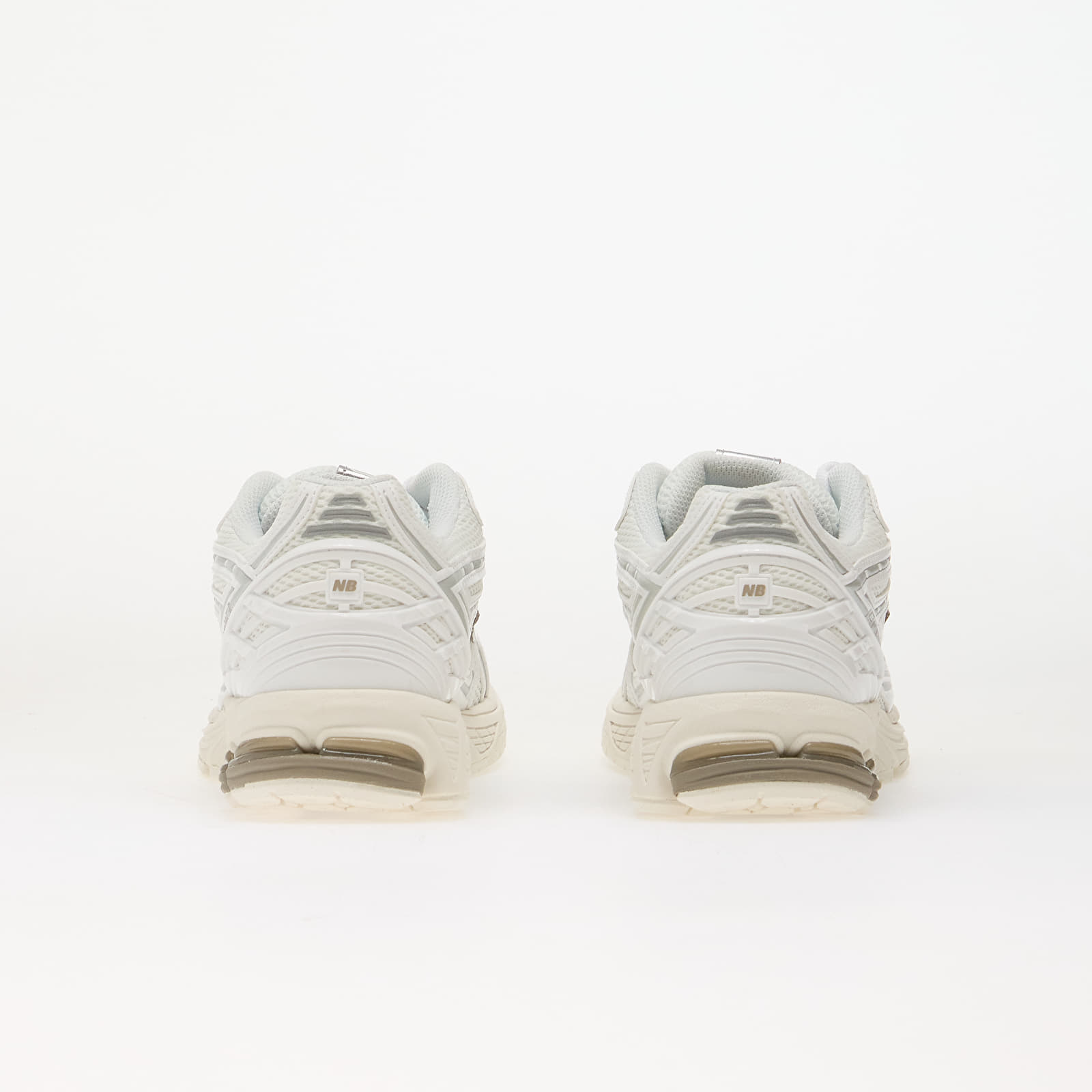 Herenschoenen New Balance 1906R White/ Arid Stone