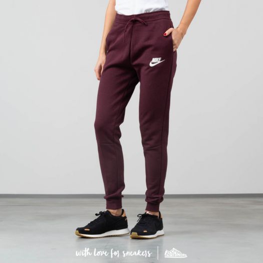 Burgundy nike pants discount