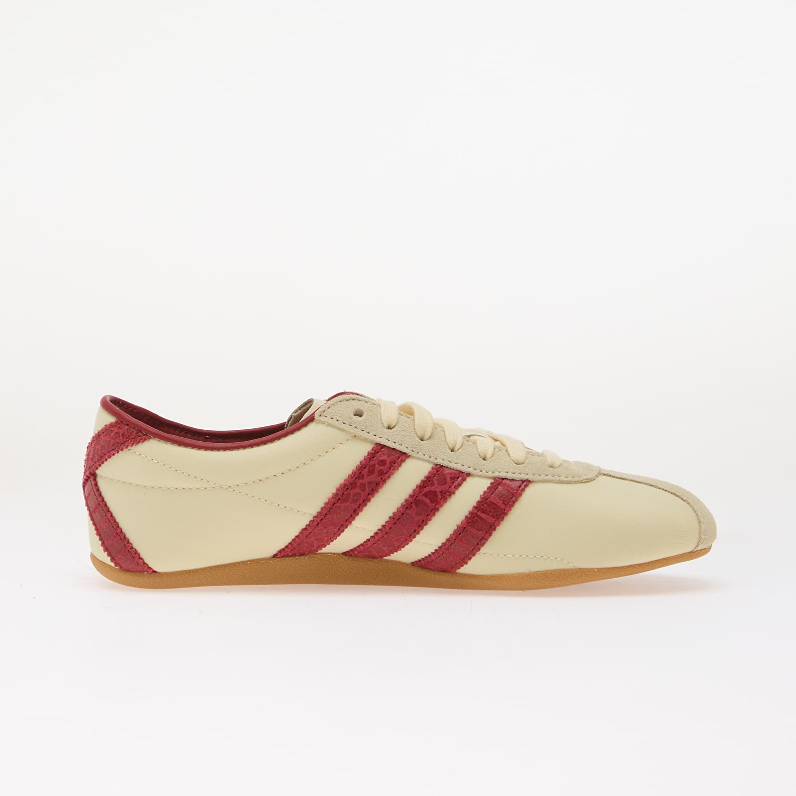 Женская обувь adidas Tokyo Warm Vanilla/ Gum 3/ Team Victory Red