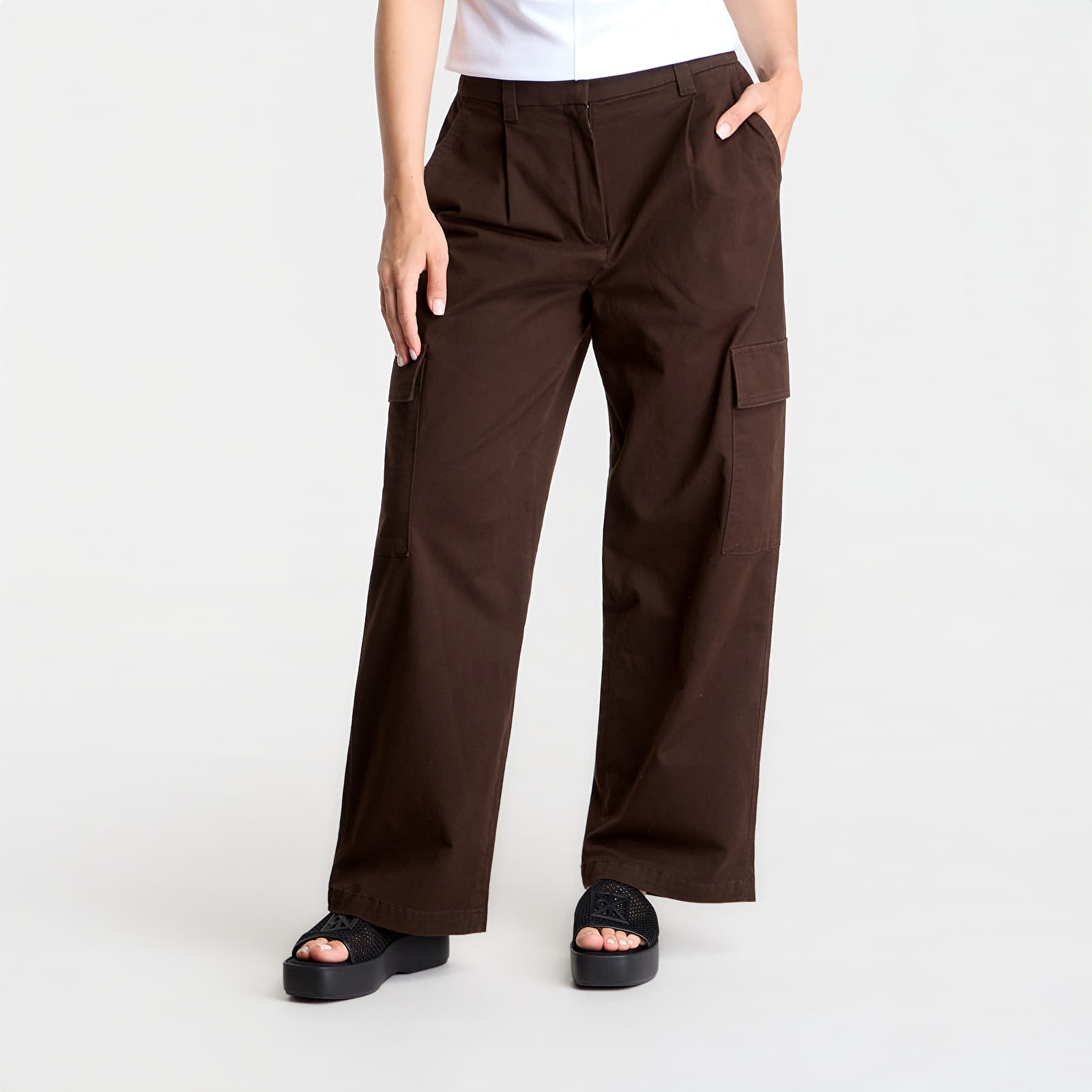 Dámské kalhoty Calvin Klein Jeans Cotton Ewaist Cargo Pant Dark Coffee