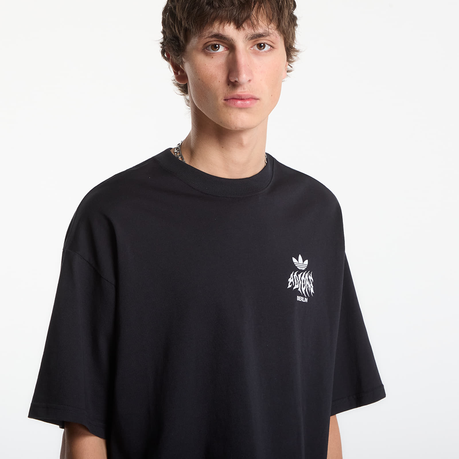 Tricouri  adidas Berlin GFX Tee Core Black