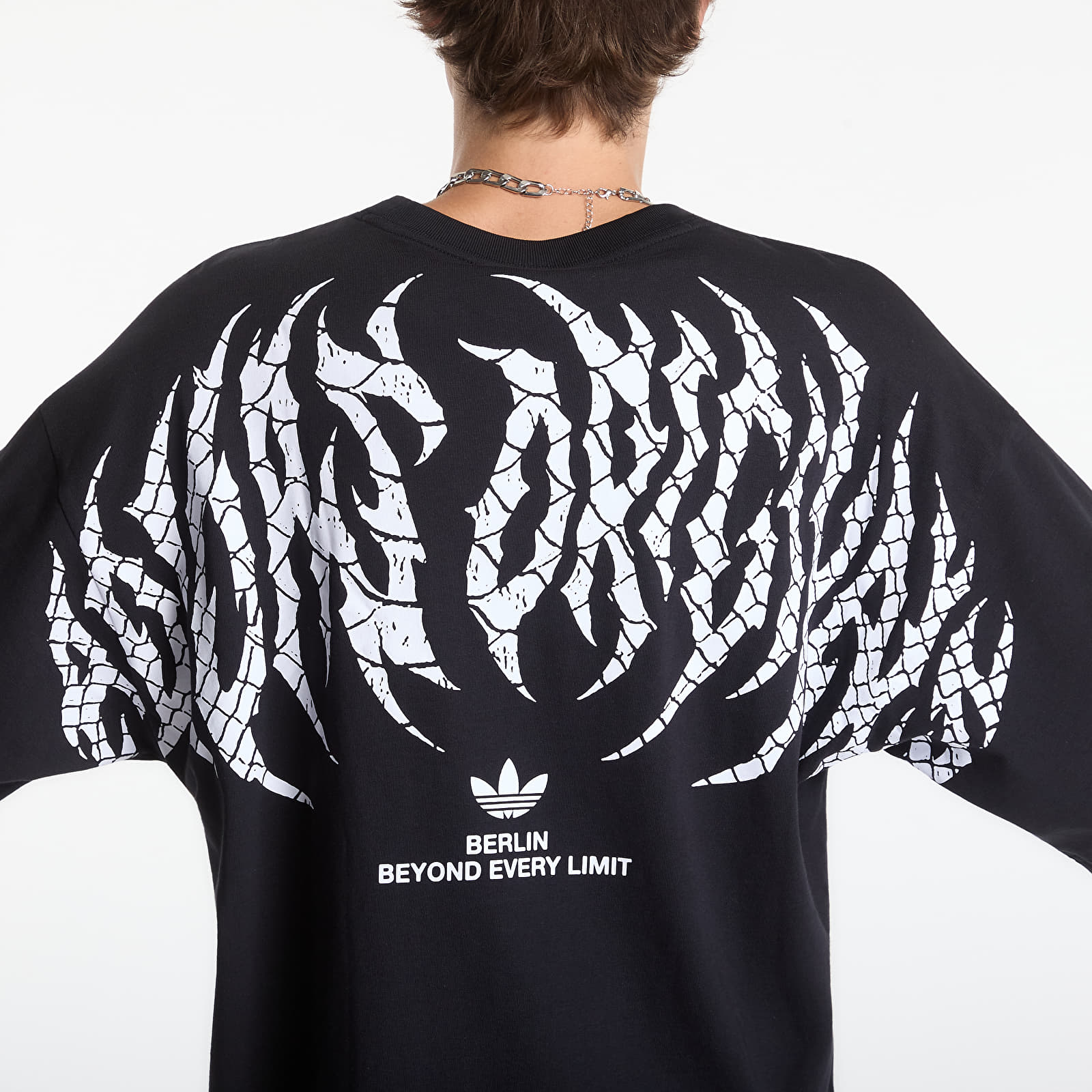 Tricouri  adidas Berlin GFX Tee Core Black