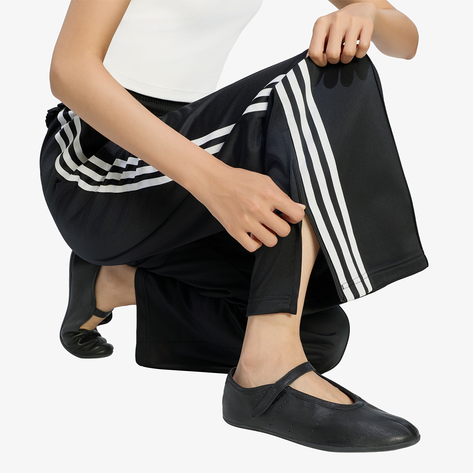 Jogger Pants adidas Pleated Firebird Track Pants Black