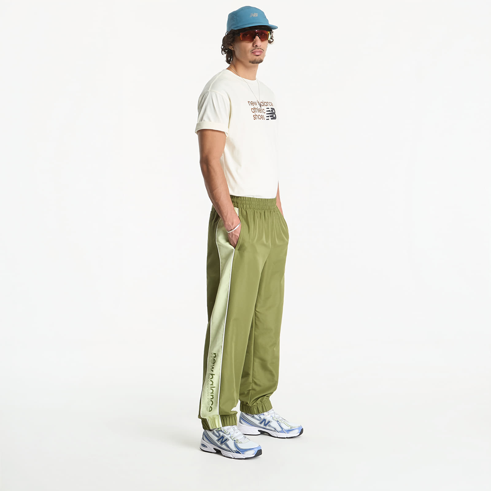 New Balance Trackside Woven Pant Sport Green/ Fennel Seed | Footshop
