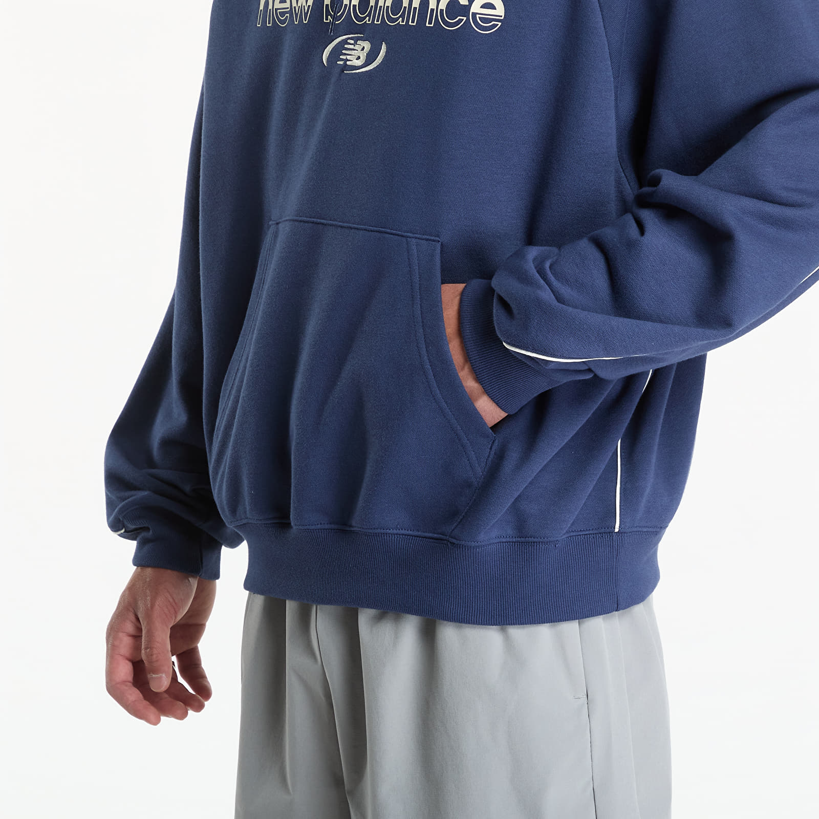 Kapuutsikud ja kampsunid New Balance Trackside French Terry Hoodie Nb Navy