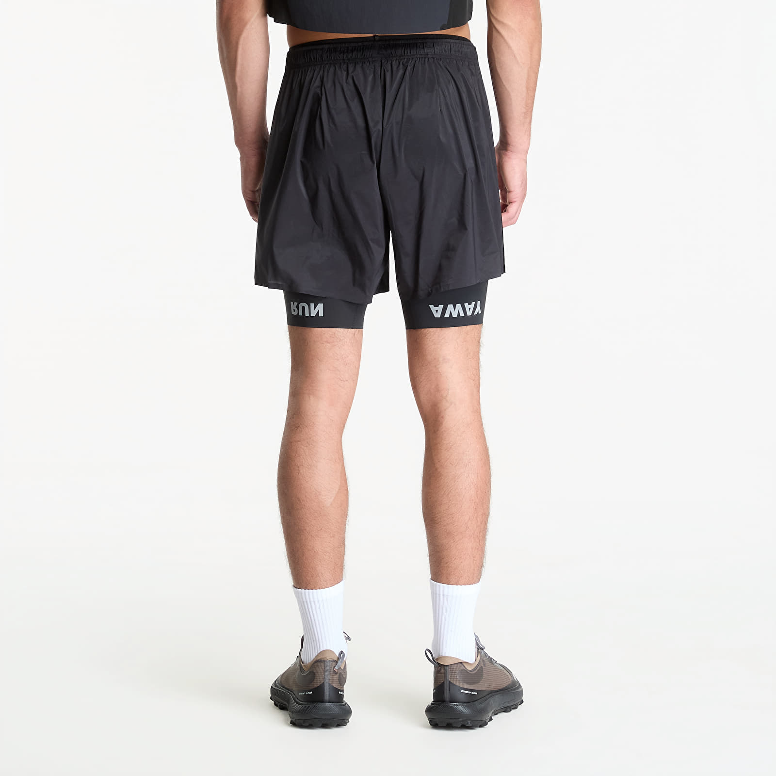 Kratke hlače Satisfy TechSilk 8 Shorts Black
