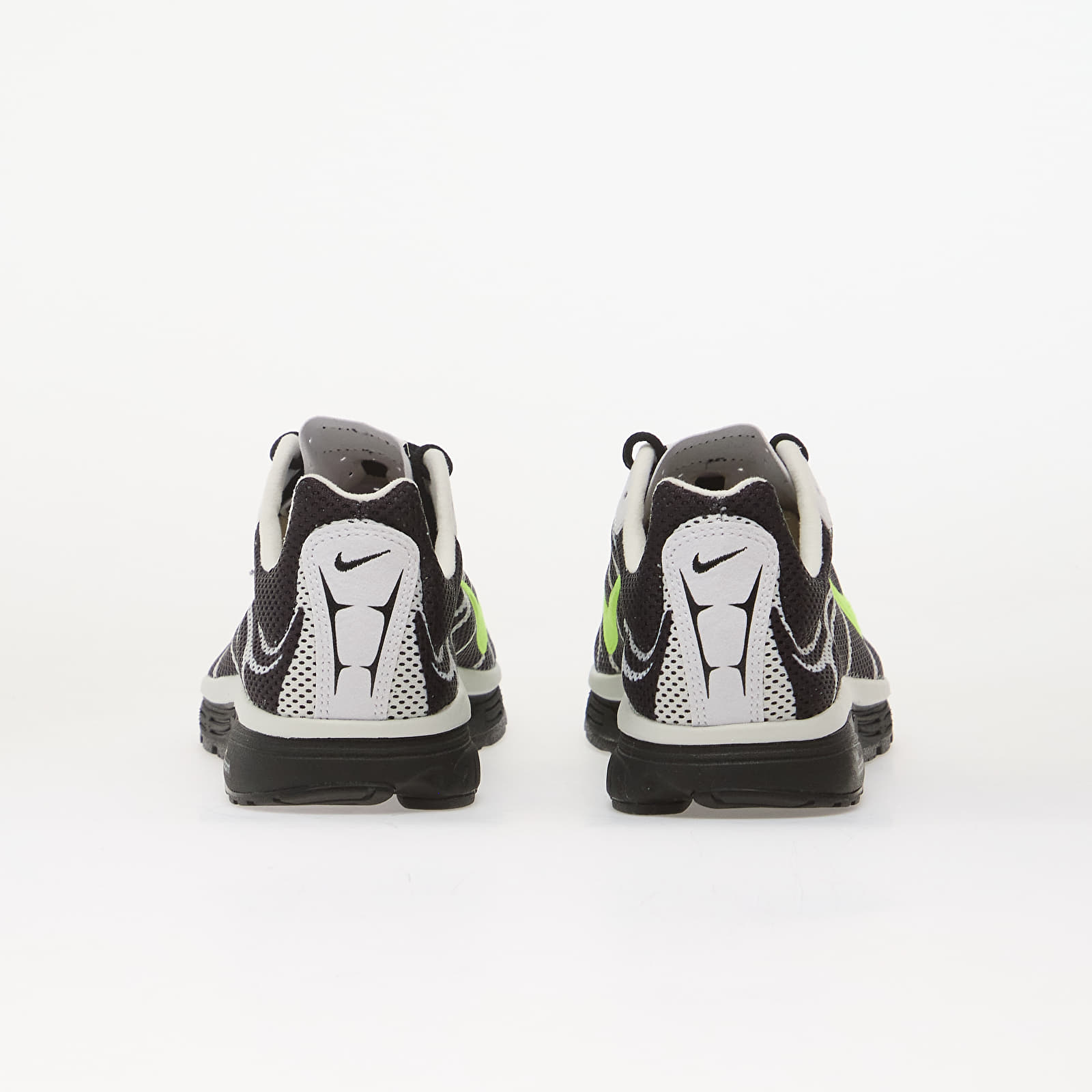 Férfi cipők Nike Zoom Streak 3 Black/ Volt-Summit White