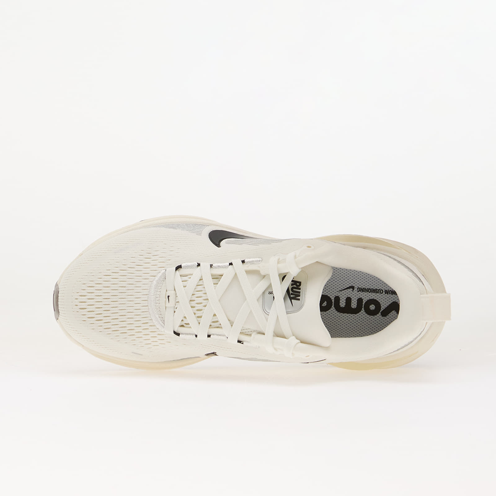 Încălțăminte și sneakerși pentru femei Nike Vomero 18 Summit White/ Black-Coconut Milk