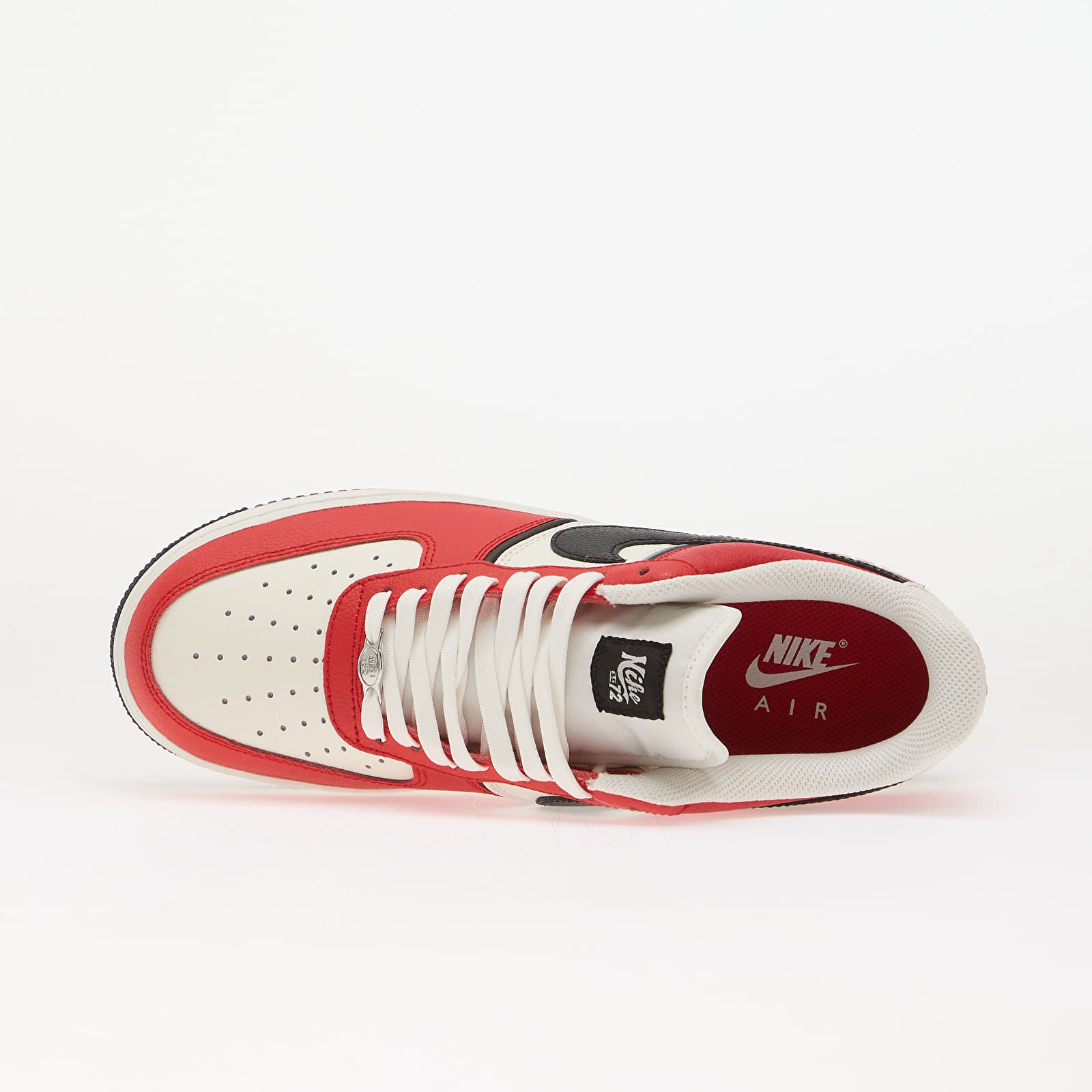 Herenschoenen Nike Air Force 1 '07 LV8 University Red/ Black-Sail