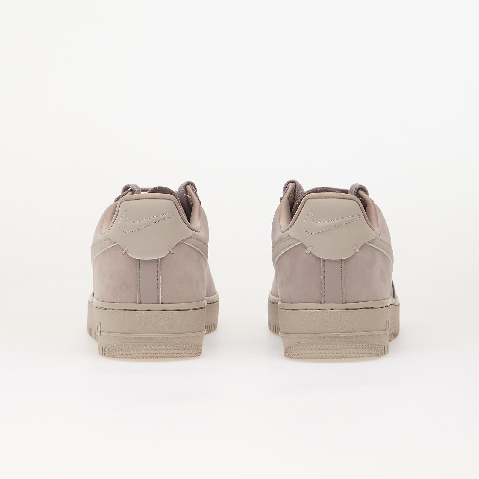 Chaussures et baskets femme Nike Air Force 1 Retro Premium Pumice/ Moon Particle