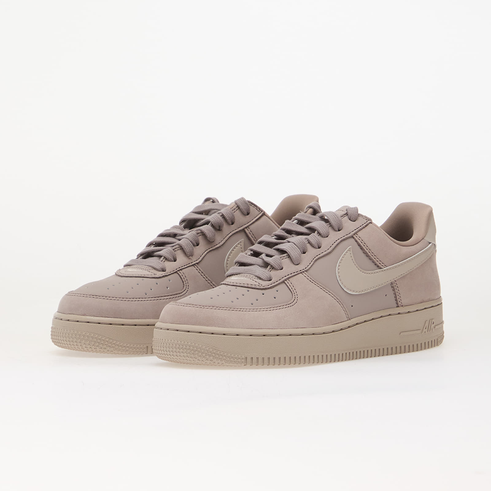 Chaussures et baskets femme Nike Air Force 1 Retro Premium Pumice/ Moon Particle