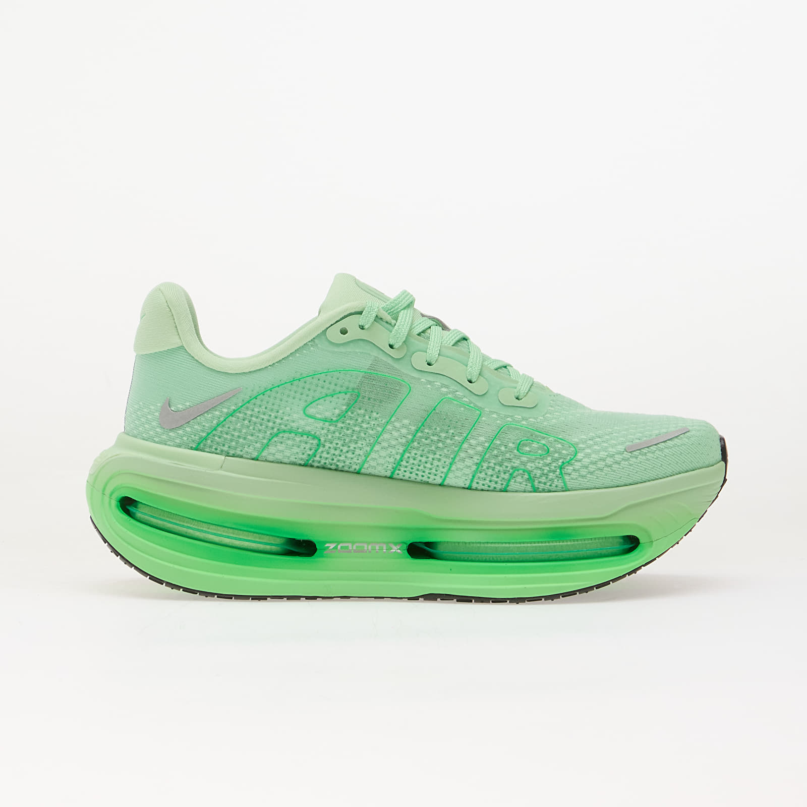Women's shoes Nike Vomero Premium Cucumber Calm/ Metallic Silver