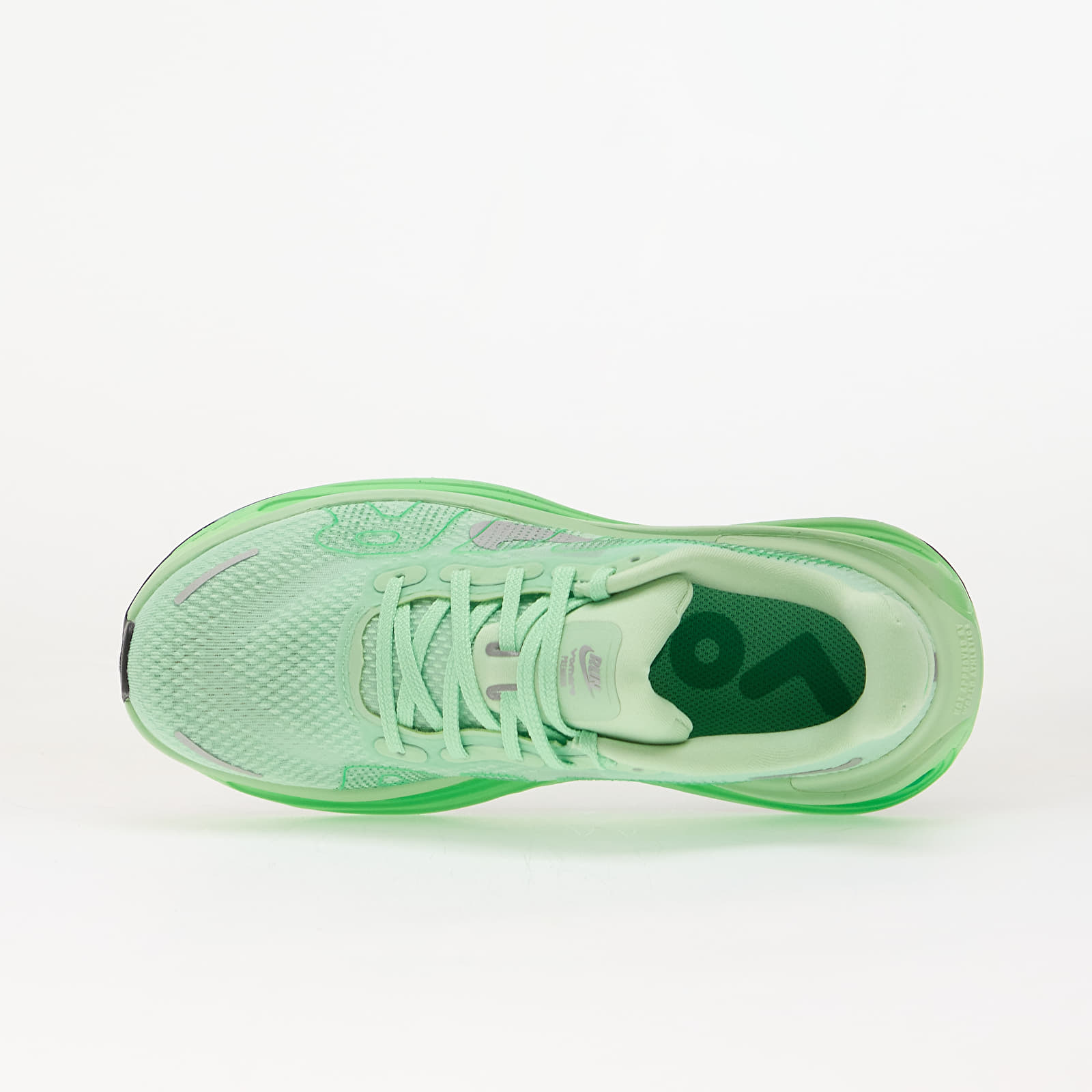 Women's shoes Nike Vomero Premium Cucumber Calm/ Metallic Silver