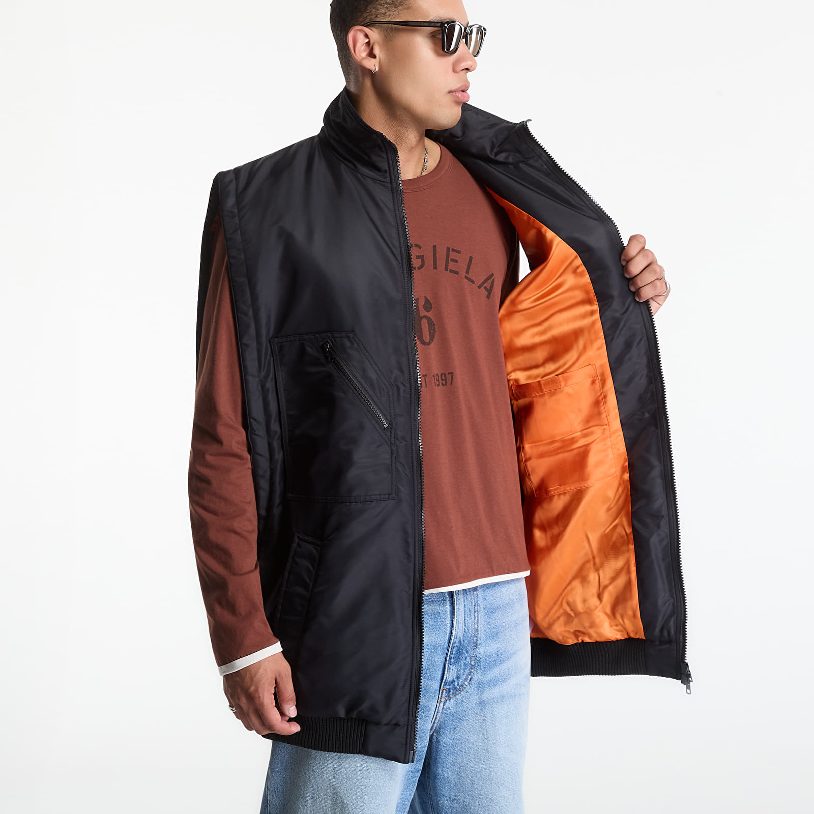 Liemenės MM6 Gilet Black