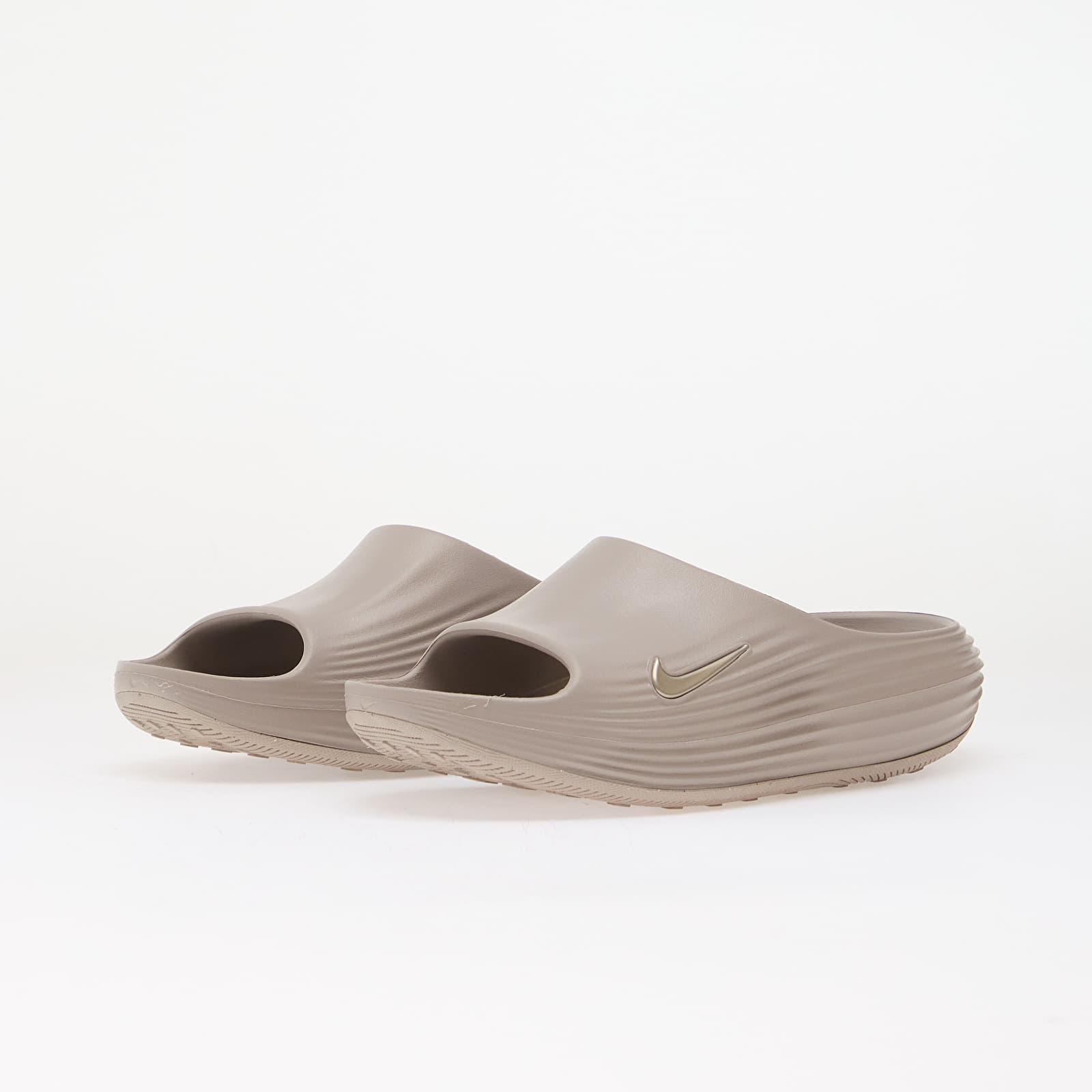 Chaussures et baskets homme Nike ReactX Rejuven8 Men's Slides Moon Particle/ Moon Particle