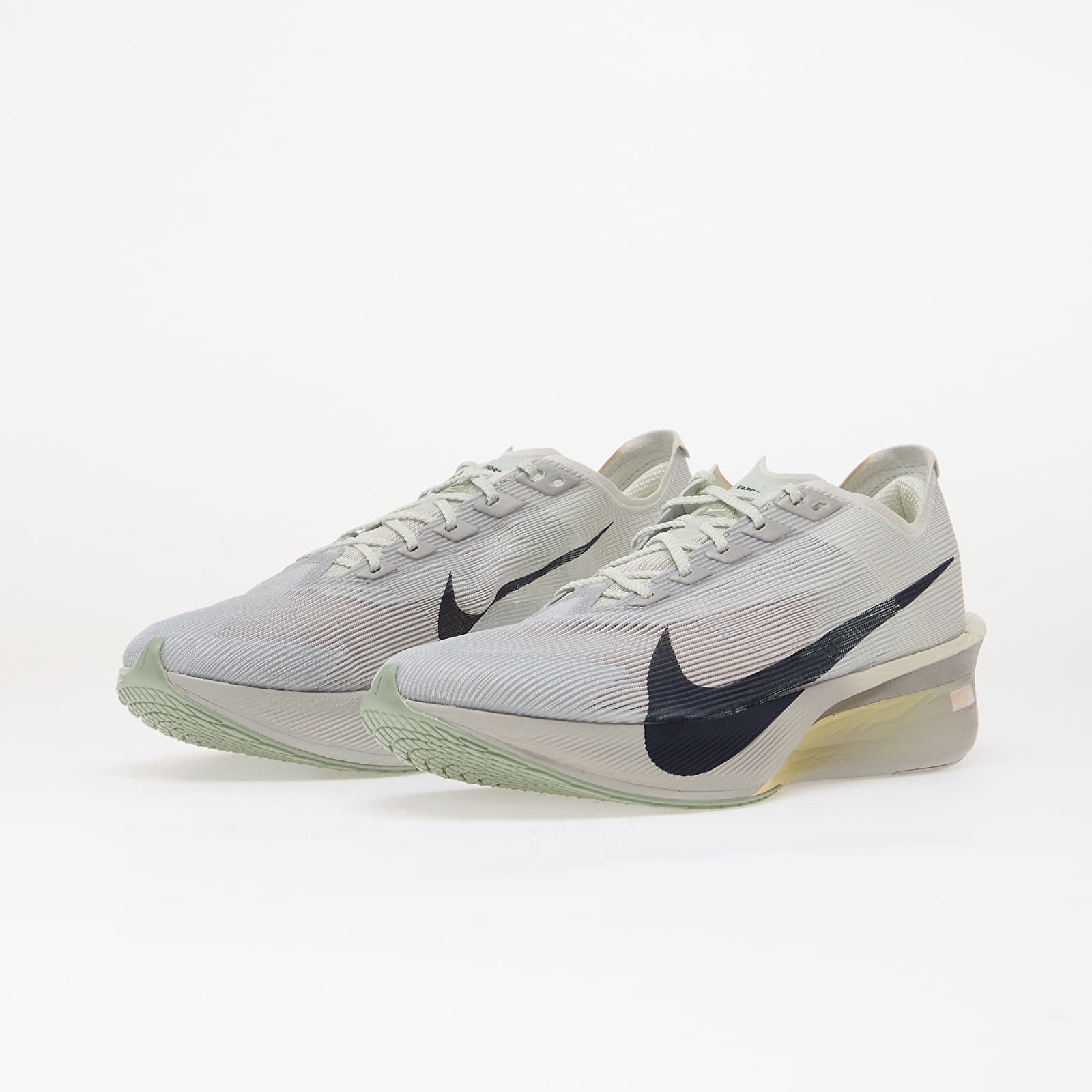 Men's shoes Nike Vaporfly 4 Spruce Aura/ Dark Obsidian-Grey Fog