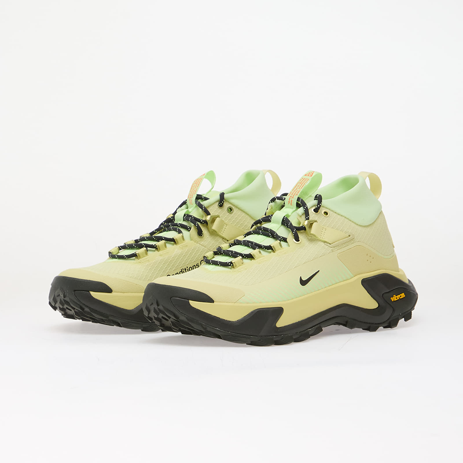 Skor för män ACG Zegama Hike Life Lime/ Dk Smoke Grey-Barely Volt