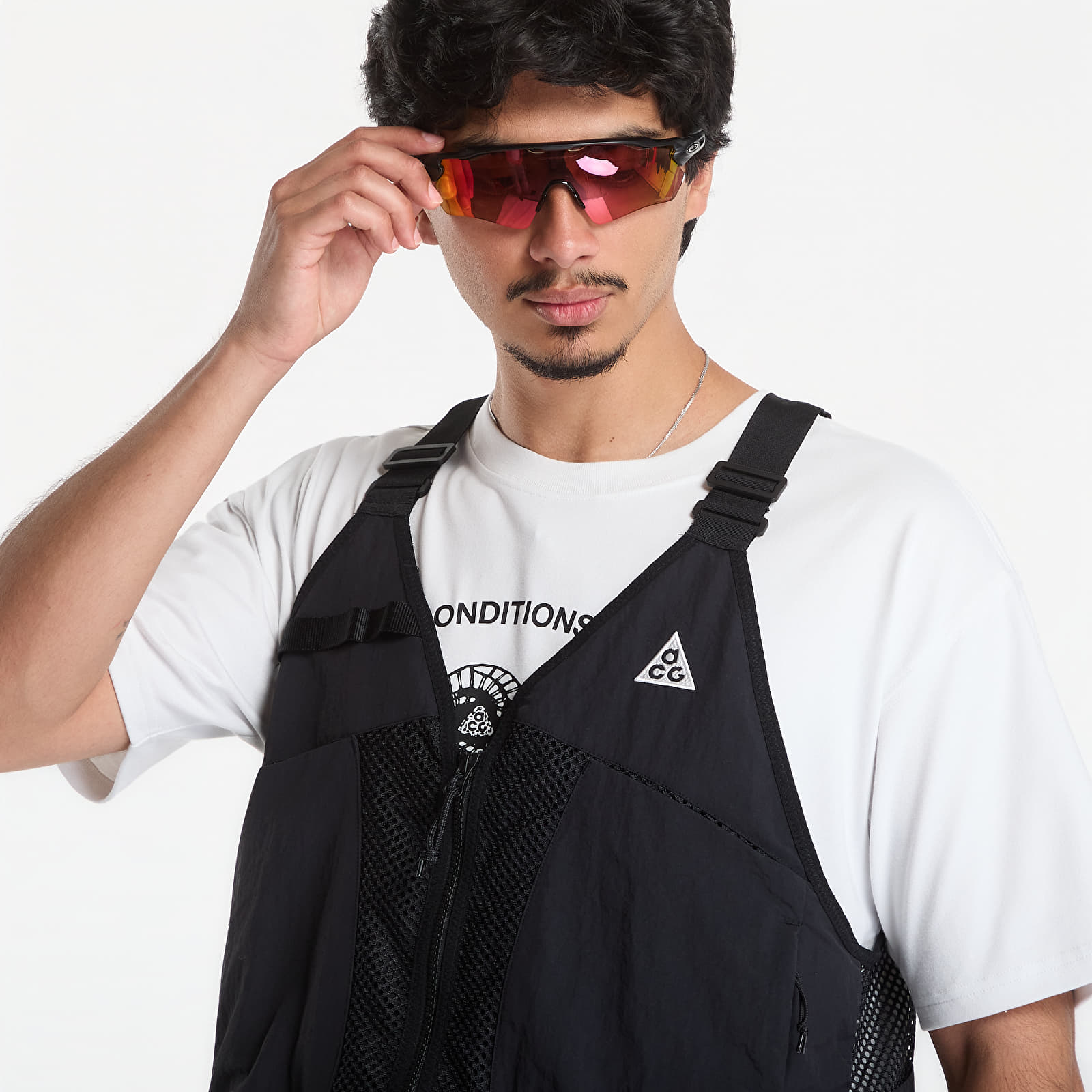 Vesty Nike ACG "Dolomiti" Vest Black/ Summit White