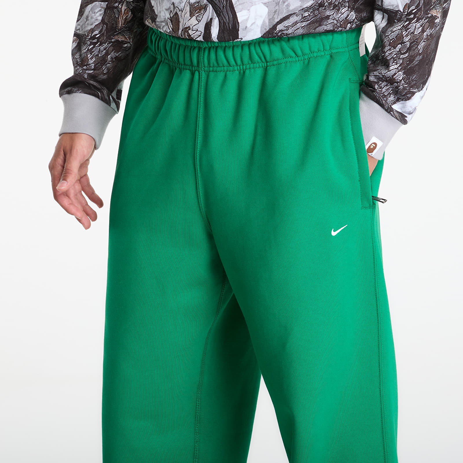 Jogger Pants Nike Solo Swoosh Men's Fleece Open-Hem Pants Court Green/ Court Green/ White