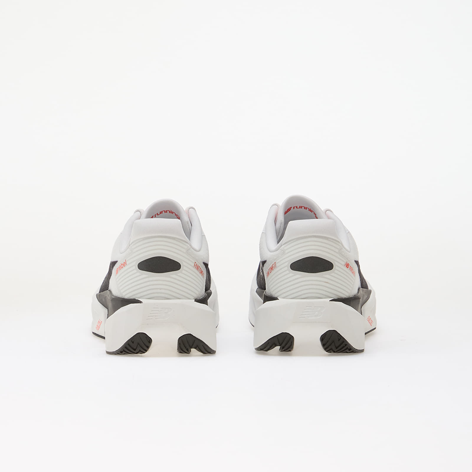 Chaussures et baskets homme New Balance FuelCell Rebel v5 White/ Neo Flame