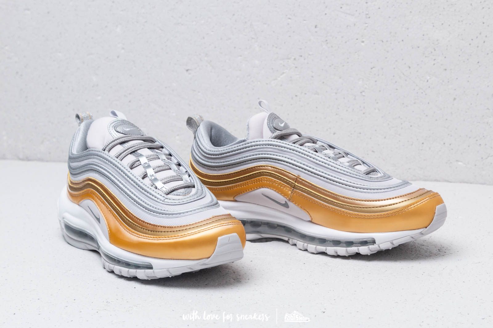 Nike air max 97 shop se metallic women's shoe