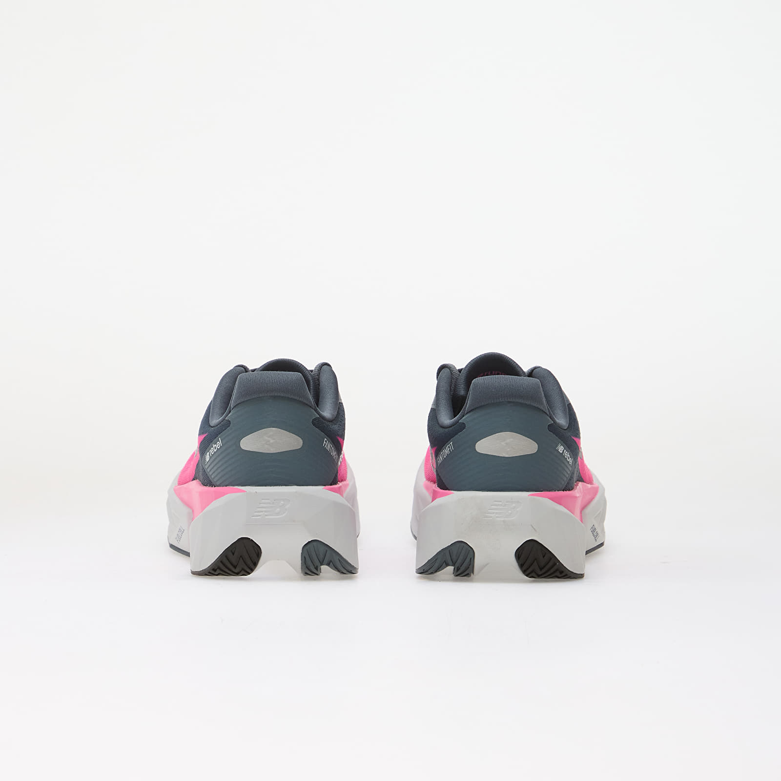 Chaussures et baskets femme New Balance FuelCell Rebel v5 Shadow Blue/ Pink Heat
