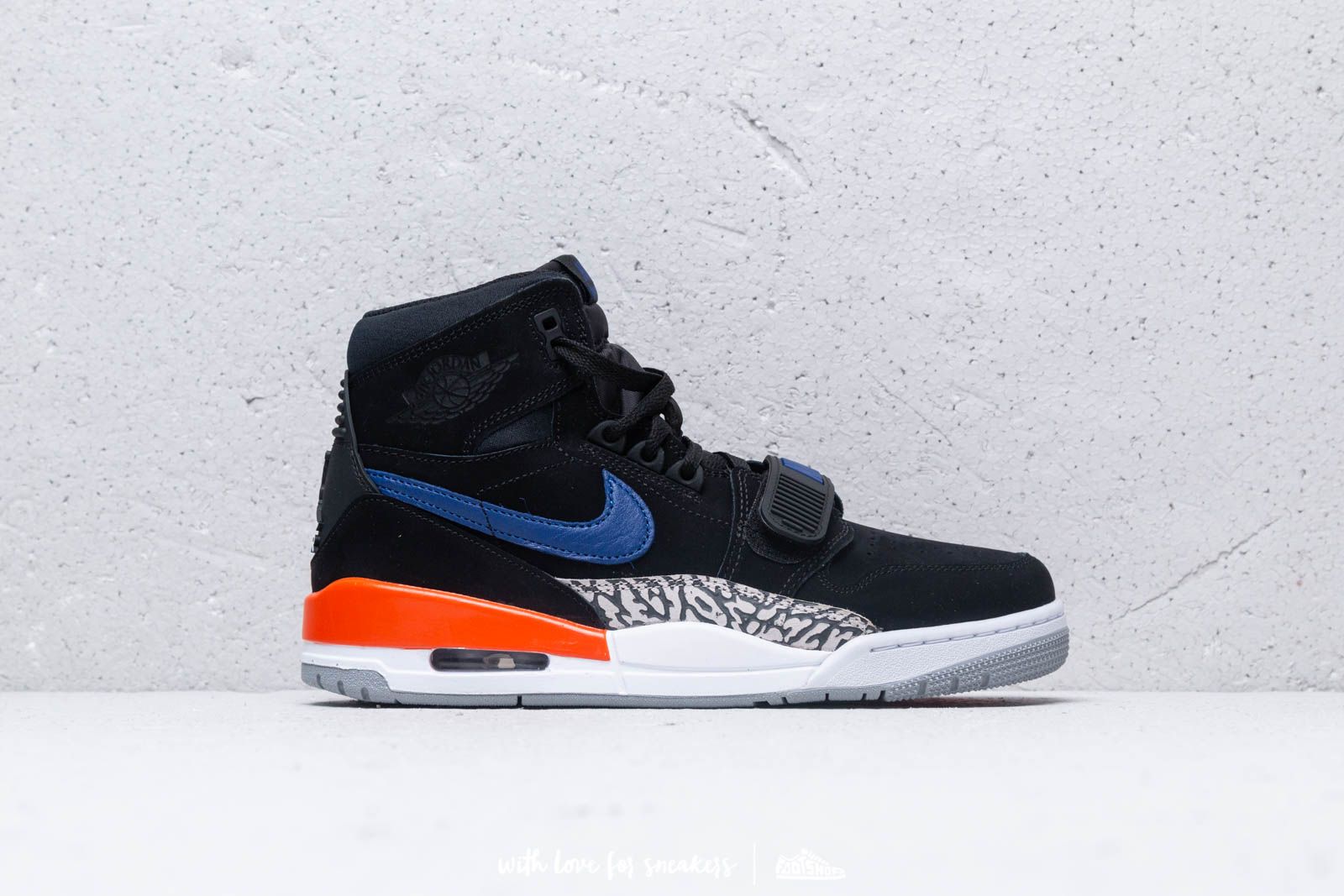 Moški čevlji Air Jordan Legacy 312 Black/ Rush Blue