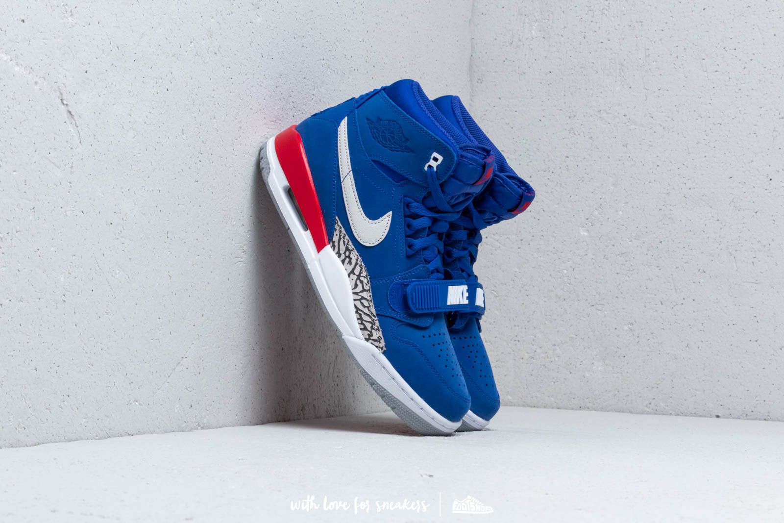 Air Jordan Legacy 312