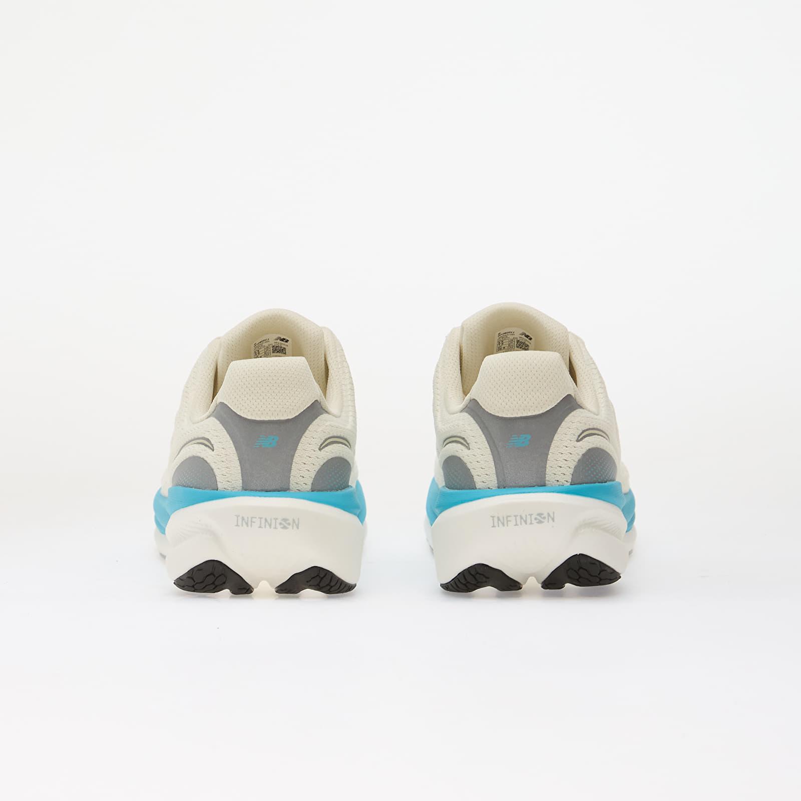 Дамски кецове и обувки New Balance 1080v15 Angora/ Blue Glaze