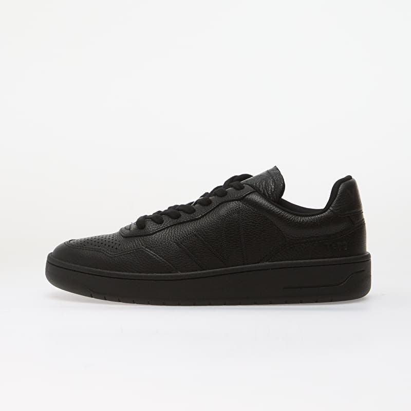 Veja V-90 Zz Grained Oil Leath Full-Black