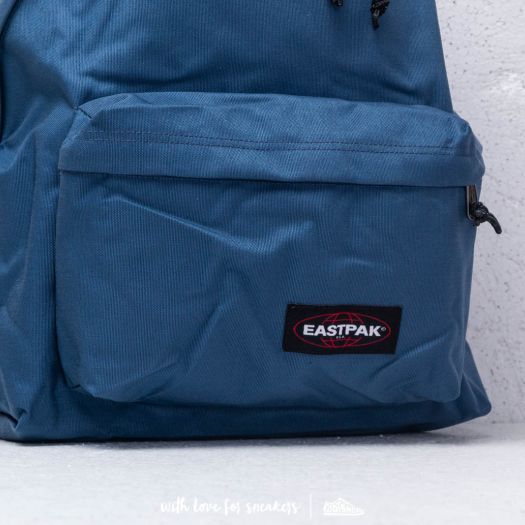 Eastpak planet blue 2025
