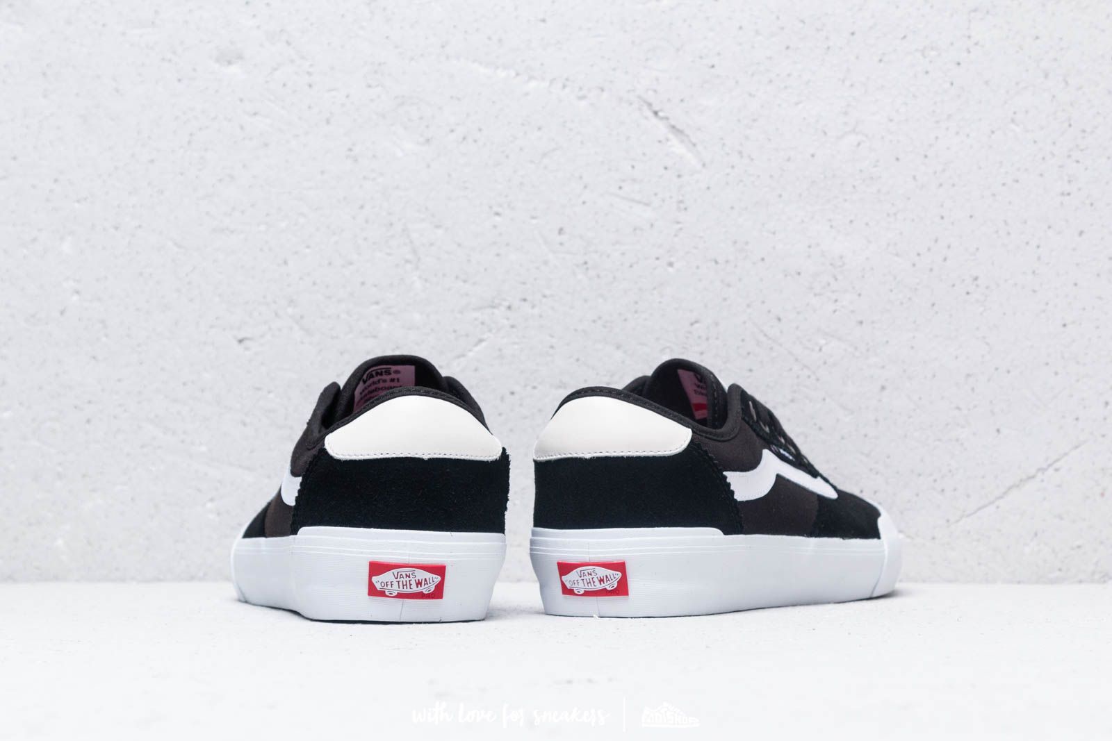 Chima pro 2 on sale black and white