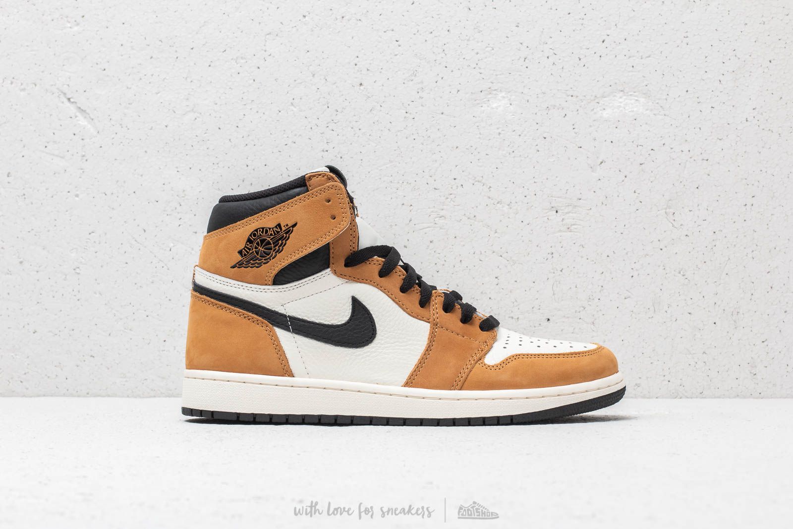 Jordan 1 golden harvest black sail online