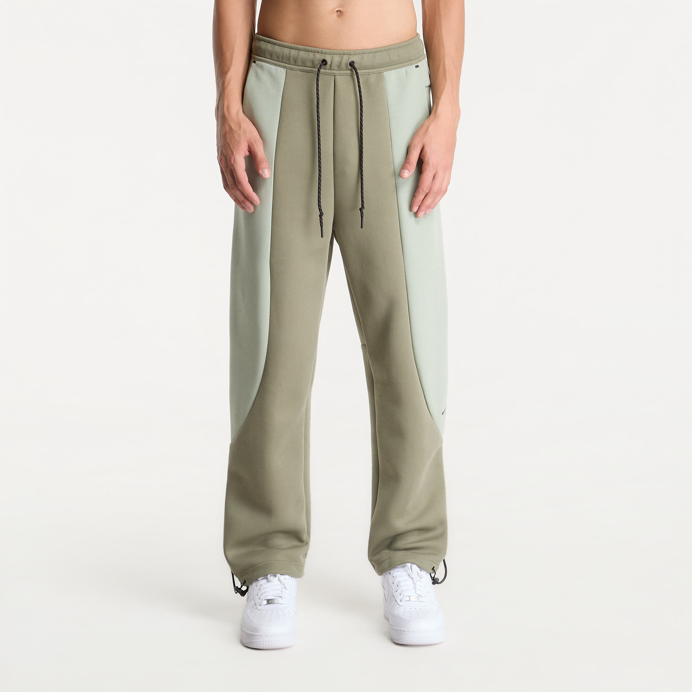 Суитшърт Nike Tech Men's Color-Block Open-Hem Fleece Pants Silver Sage/ Jade Horizon/ Black XS