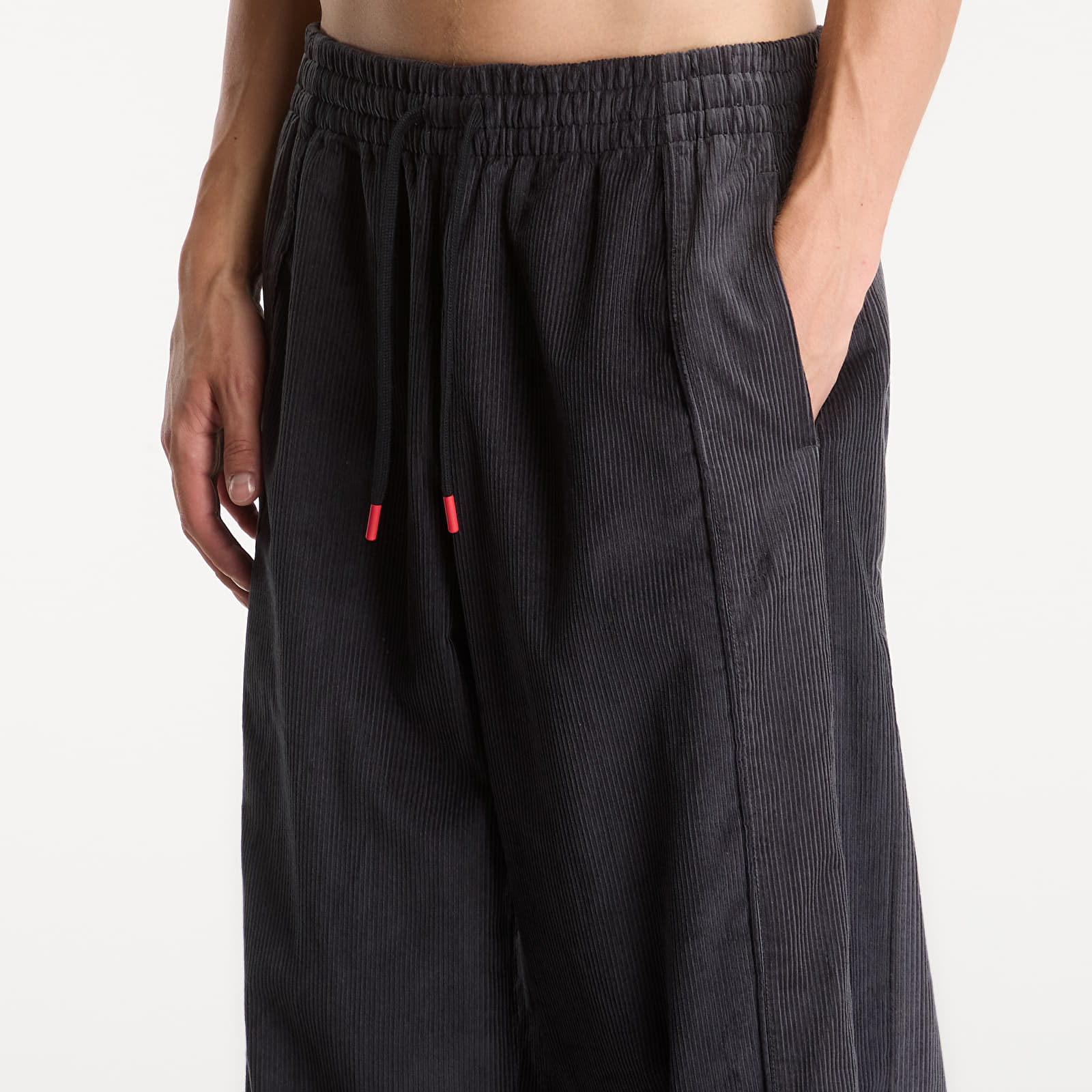 Tepláky Jordan Flight Men's Corduroy Pants Black/ Dk Smoke Grey/ Black/ White