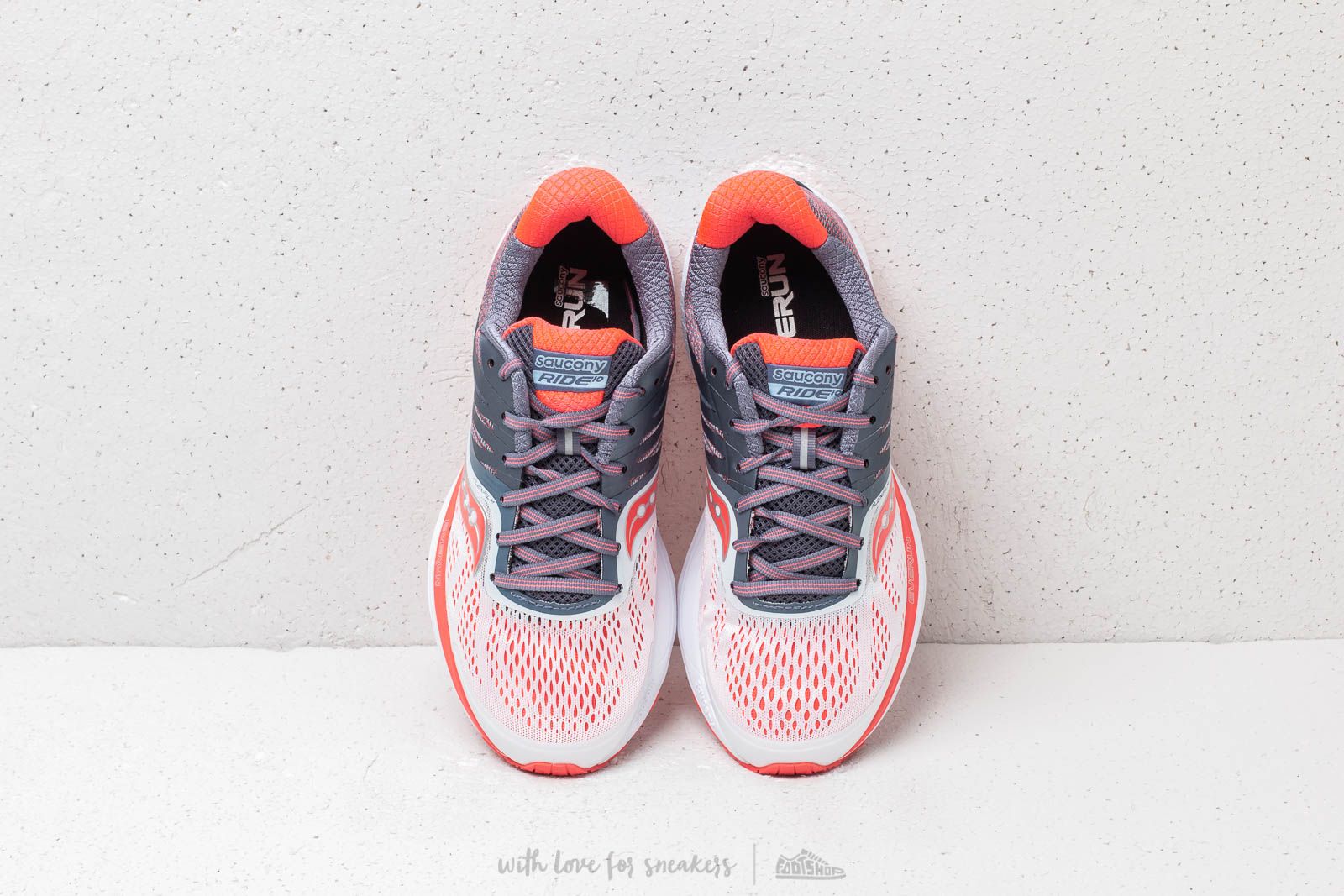 Női cipők Saucony Ride 10 White/ Fog/ Red