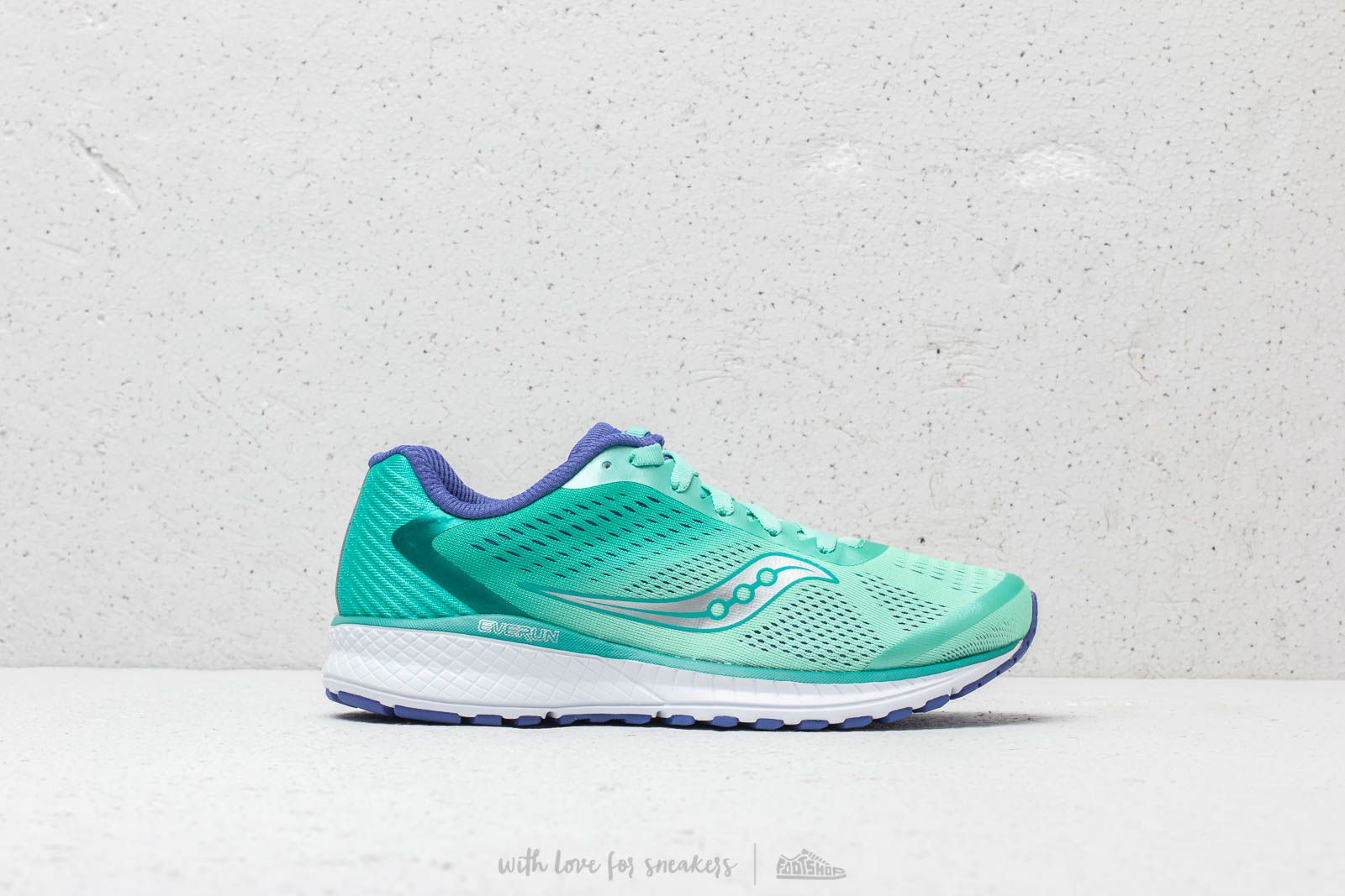 Women s shoes Saucony Breakthru 4 Aqua Violet Footshop