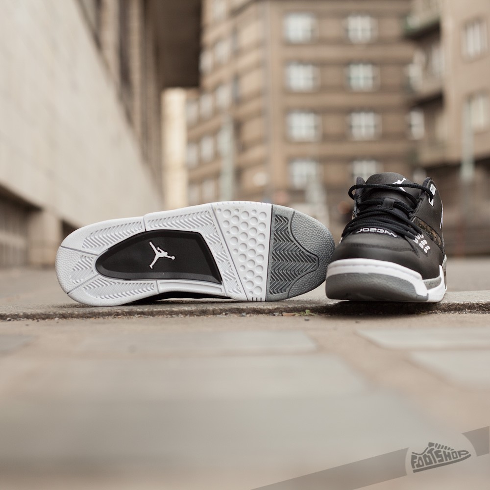 Flight 23 jordan store sale