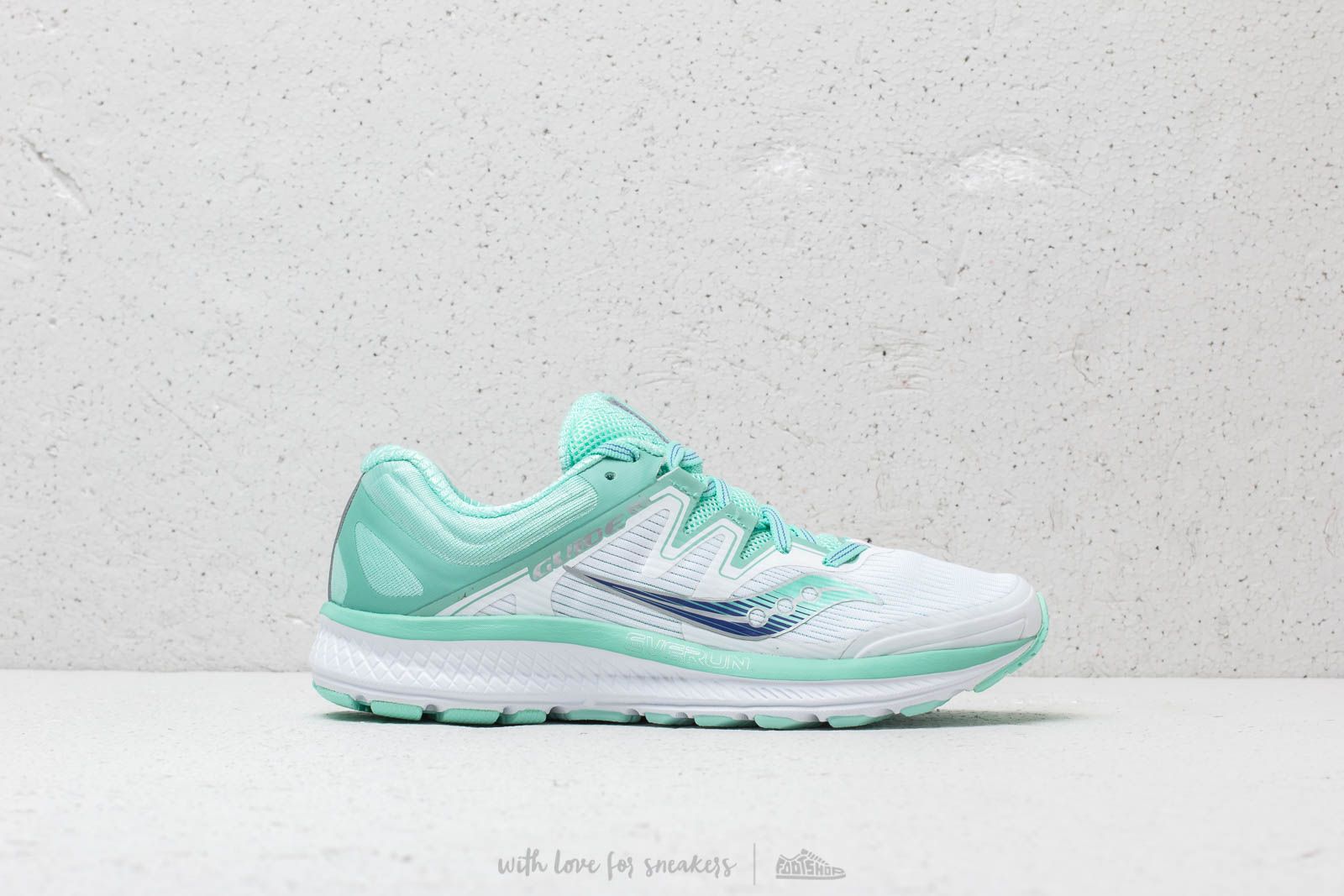 N i cip k Saucony Guide ISO White Aqua Footshop