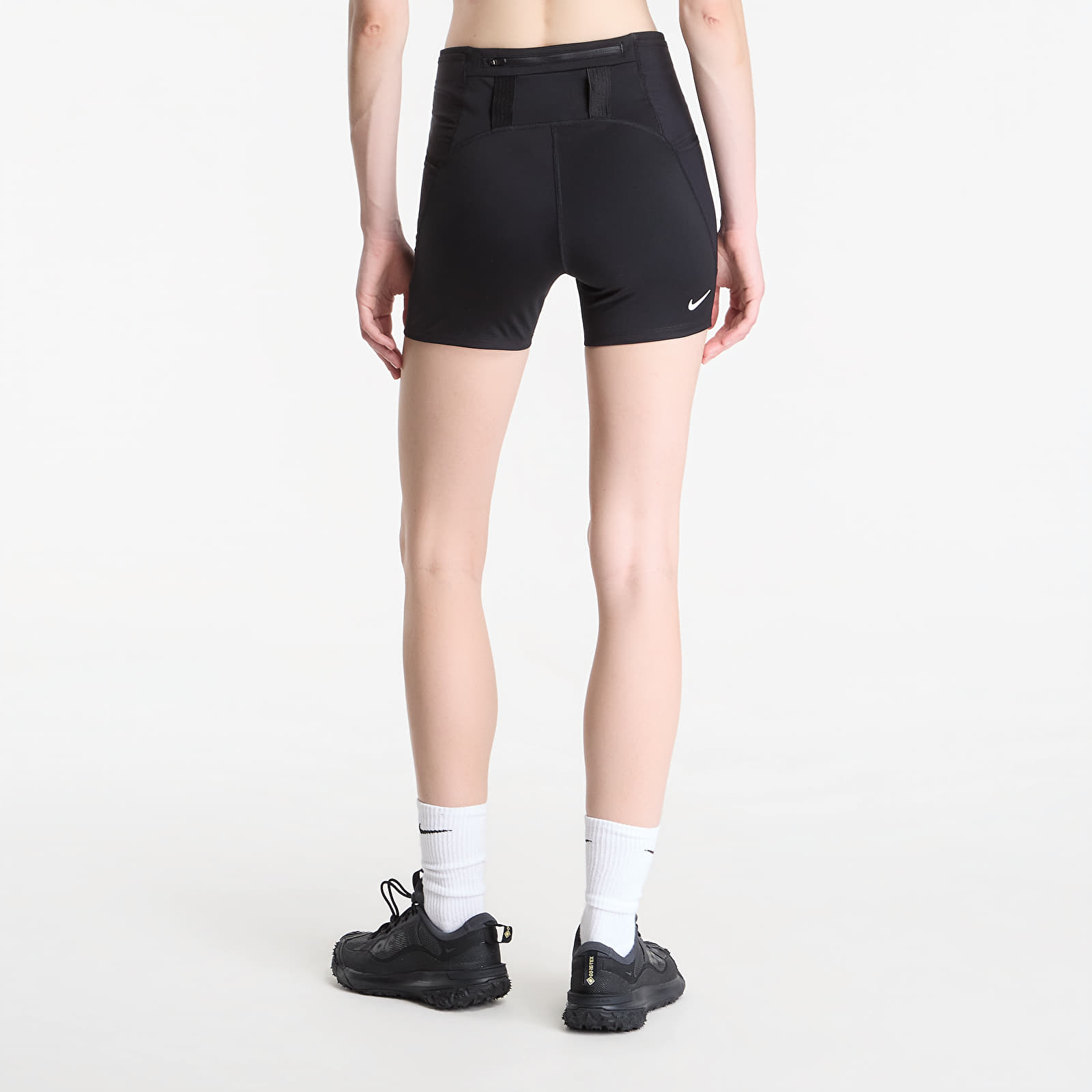 Shortsit Nike ACG Women's Dri-FIT High-Waisted 4" Trail Running Shorts Black/ Summit White