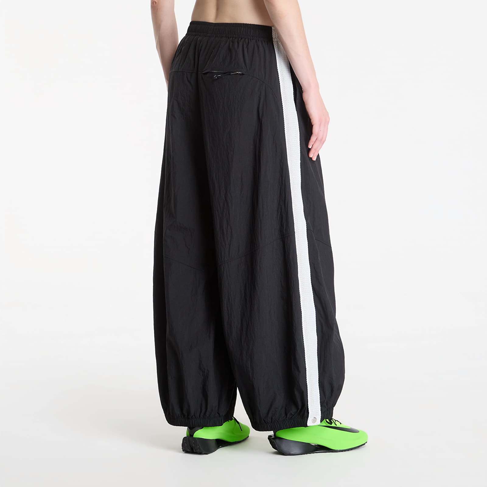 Byxor Nike Sportswear Women's Oversized High-Waisted Balloon Track Pants Black/ Sail/ Black
