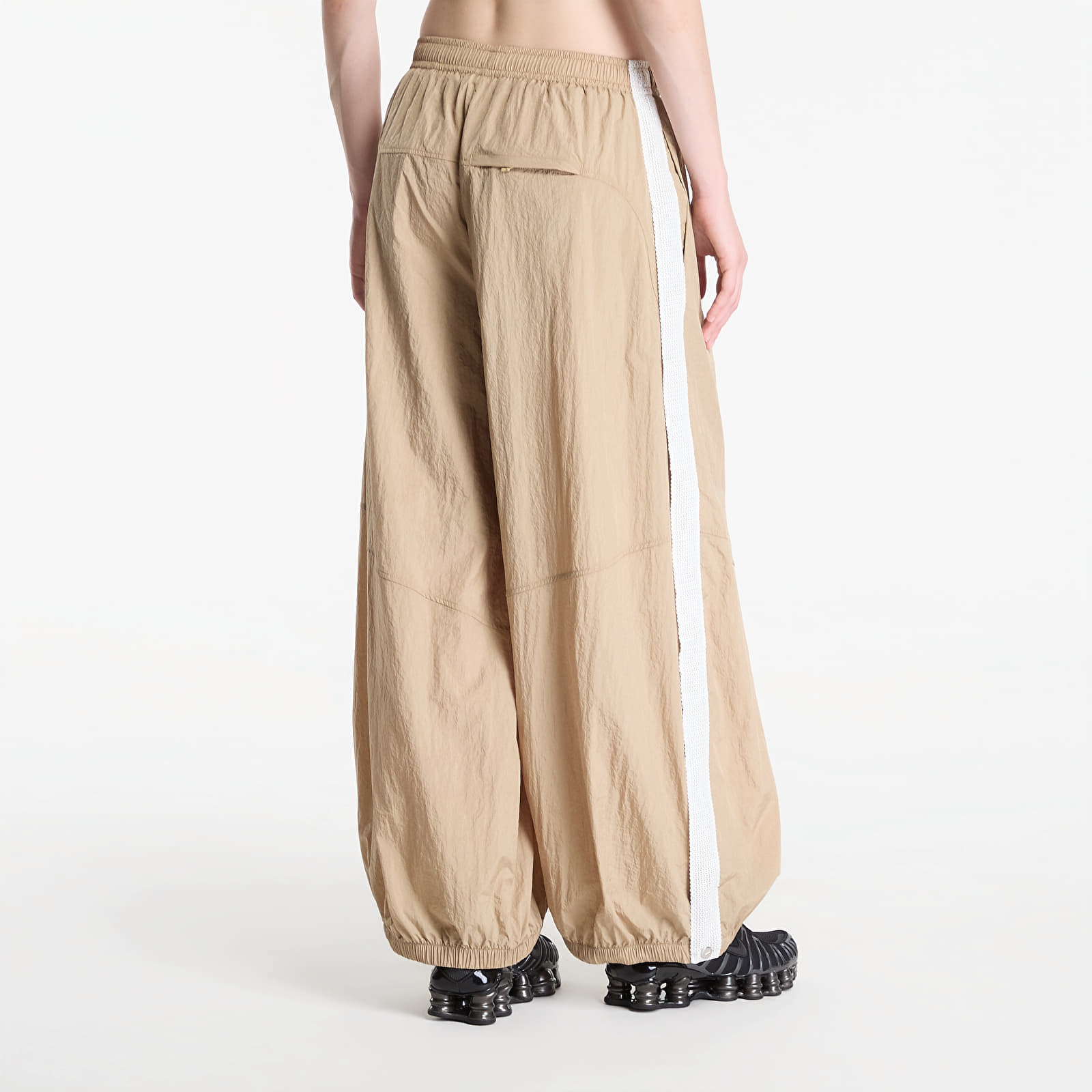 Pants Nike Sportswear Women's Oversized High-Waisted Balloon Track Pants Parachute Beige/ Sail/ Parachute Beige