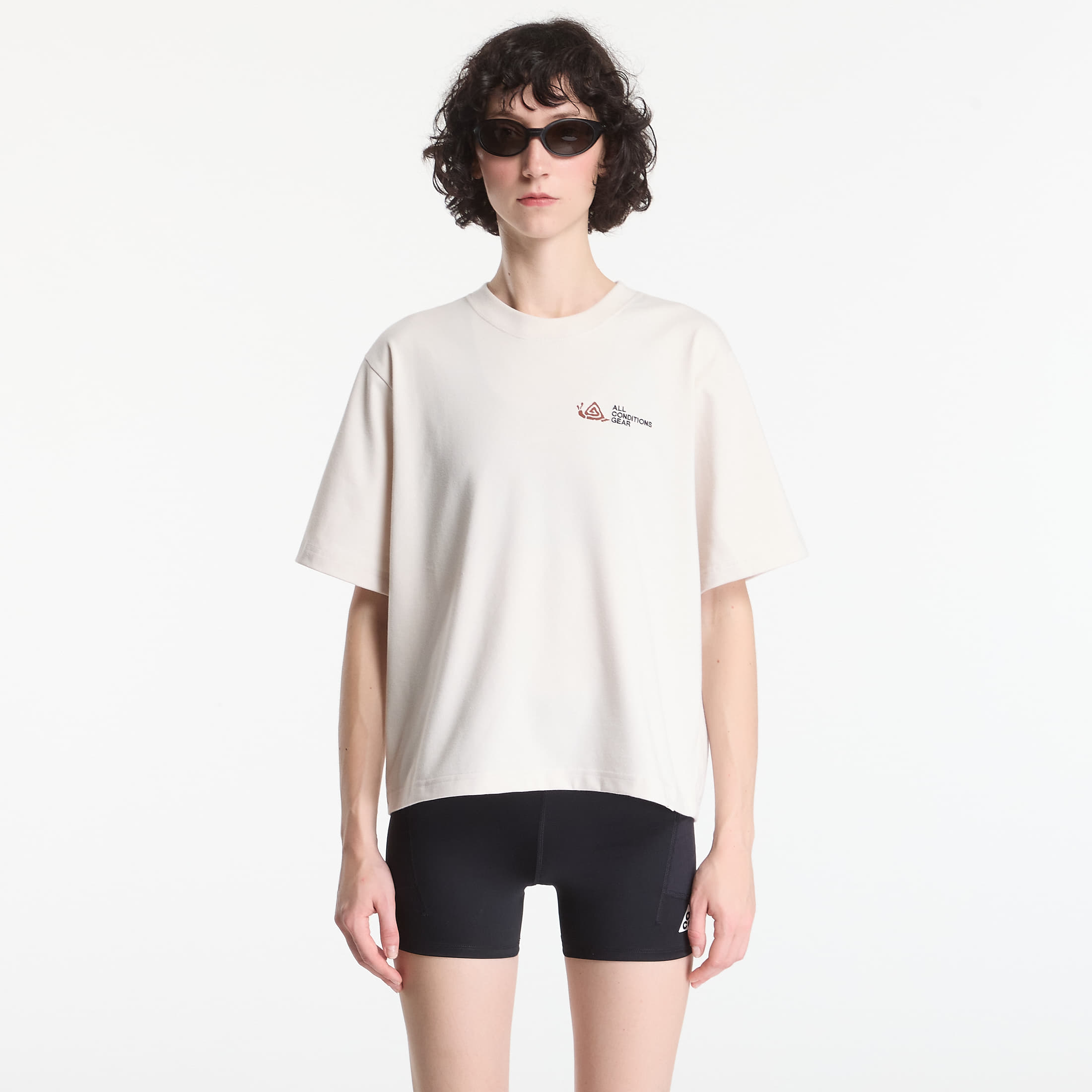 T-shirt Nike ACG Women's T-Shirt Lt Orewood Brn L