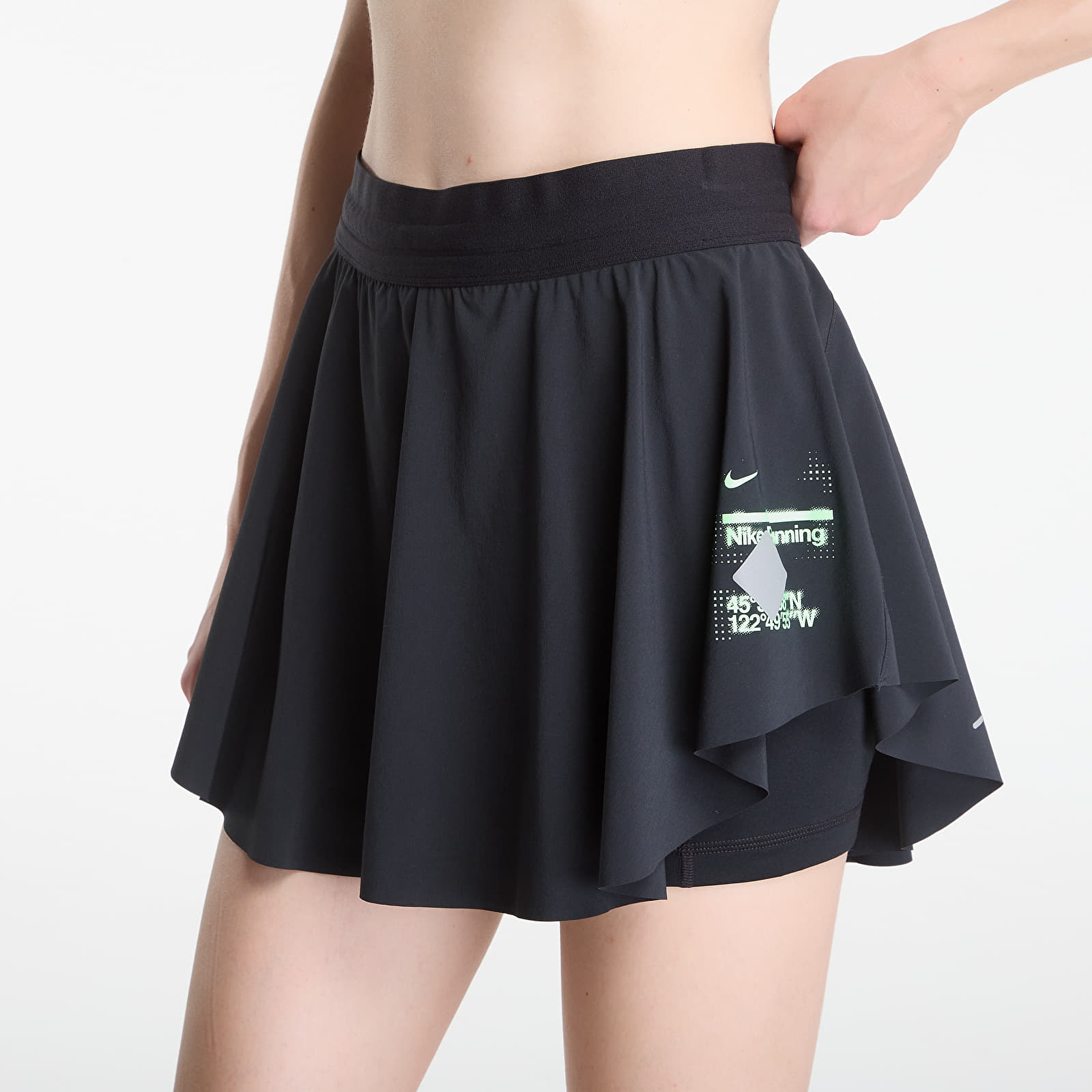 Szoknyák Nike Swift Women's Dri-FIT Running Skort Black/ Black/ Reflective Silv