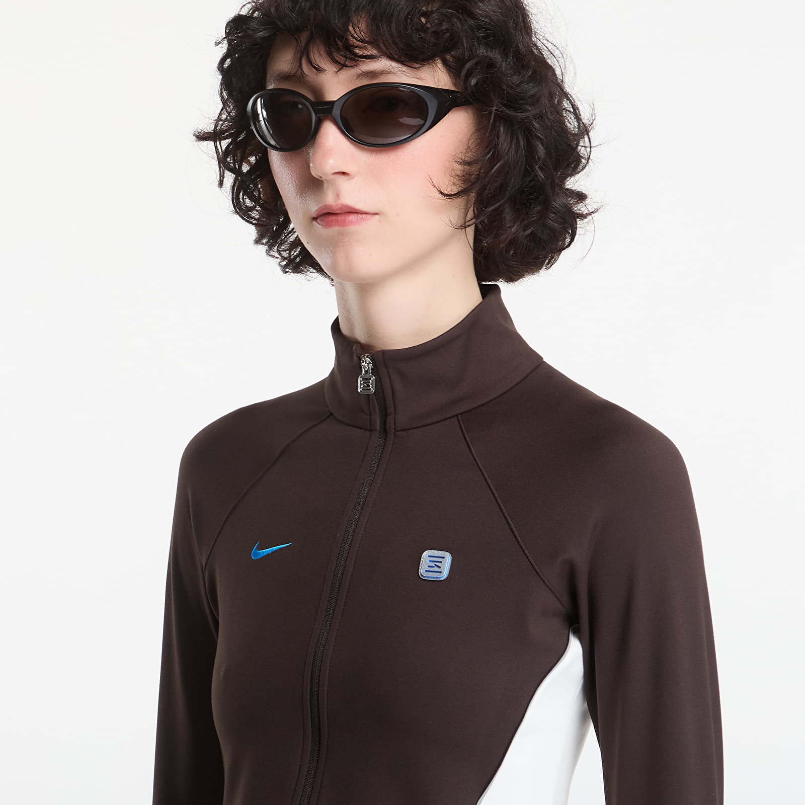 Hoodies and sweatshirts  Nike Sportswear Women's Full-Zip Long-Sleeve Top Velvet Brown/ Sail