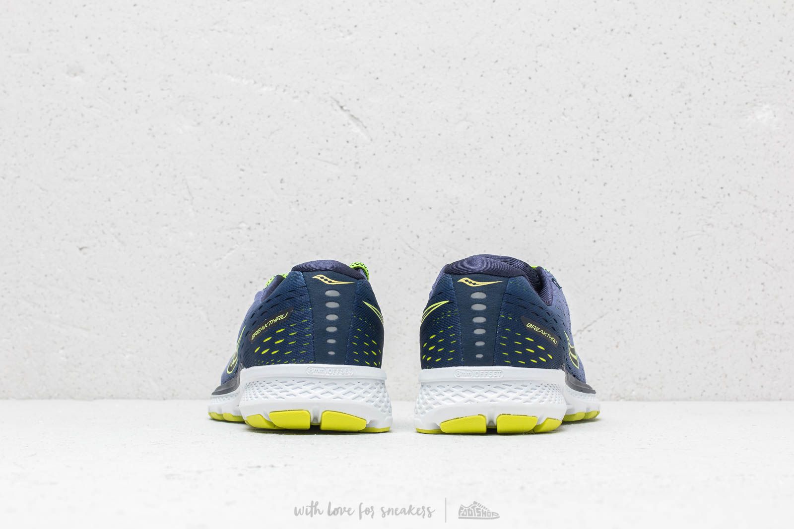 Dámské tenisky a boty Saucony Breakthru 3 Purples/ Navy