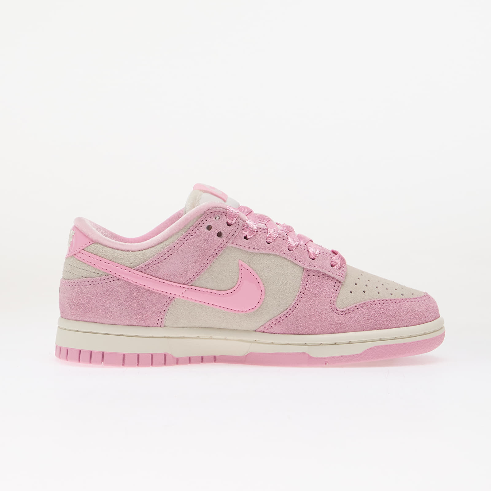 Women's shoes Nike Dunk Low SE "Florette" Pink Rise/ Pink Rise-Sail